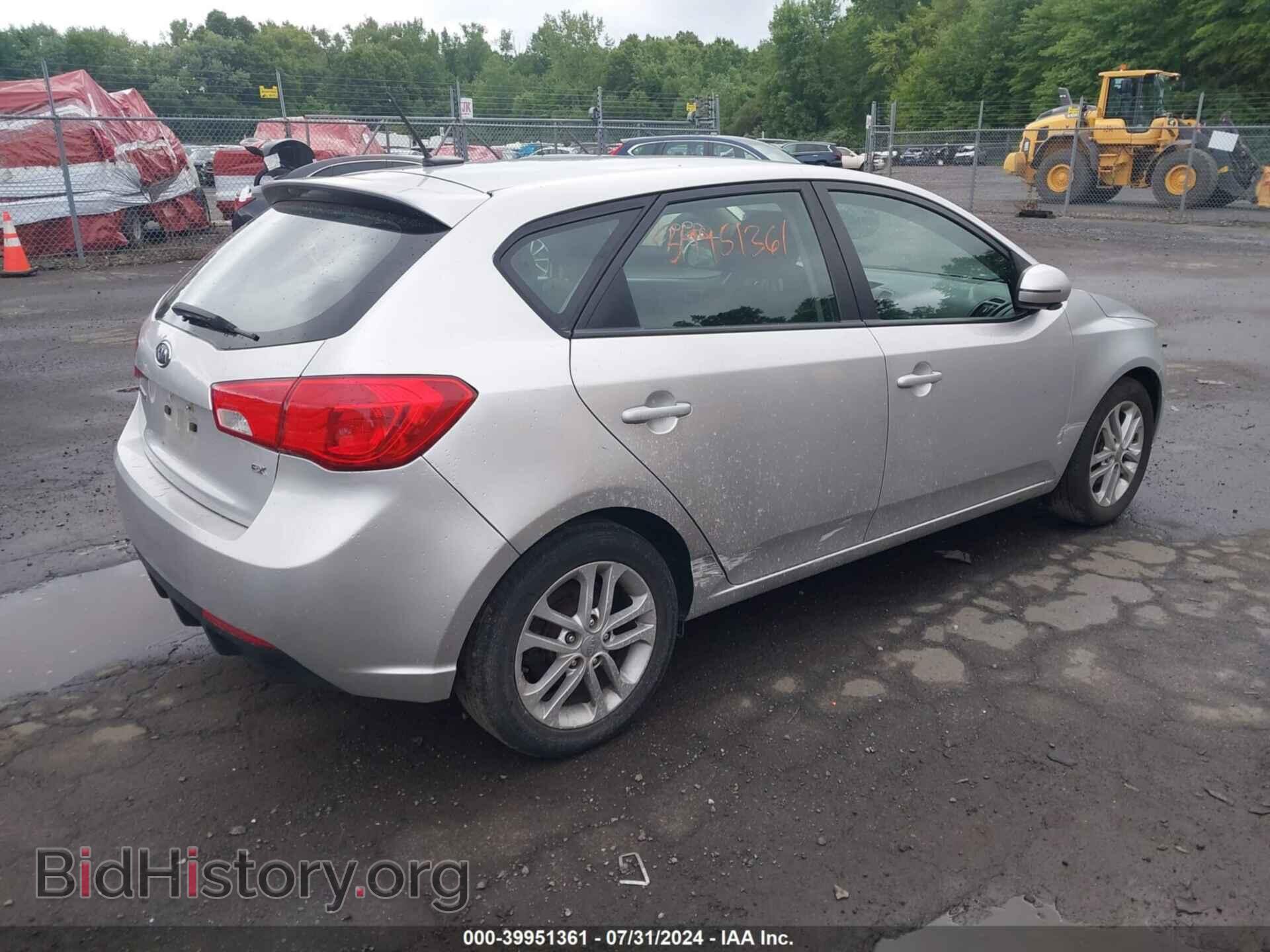 2011 KIA FORTE - VIN: KNAFU5A24B5442150 - Фото 4
