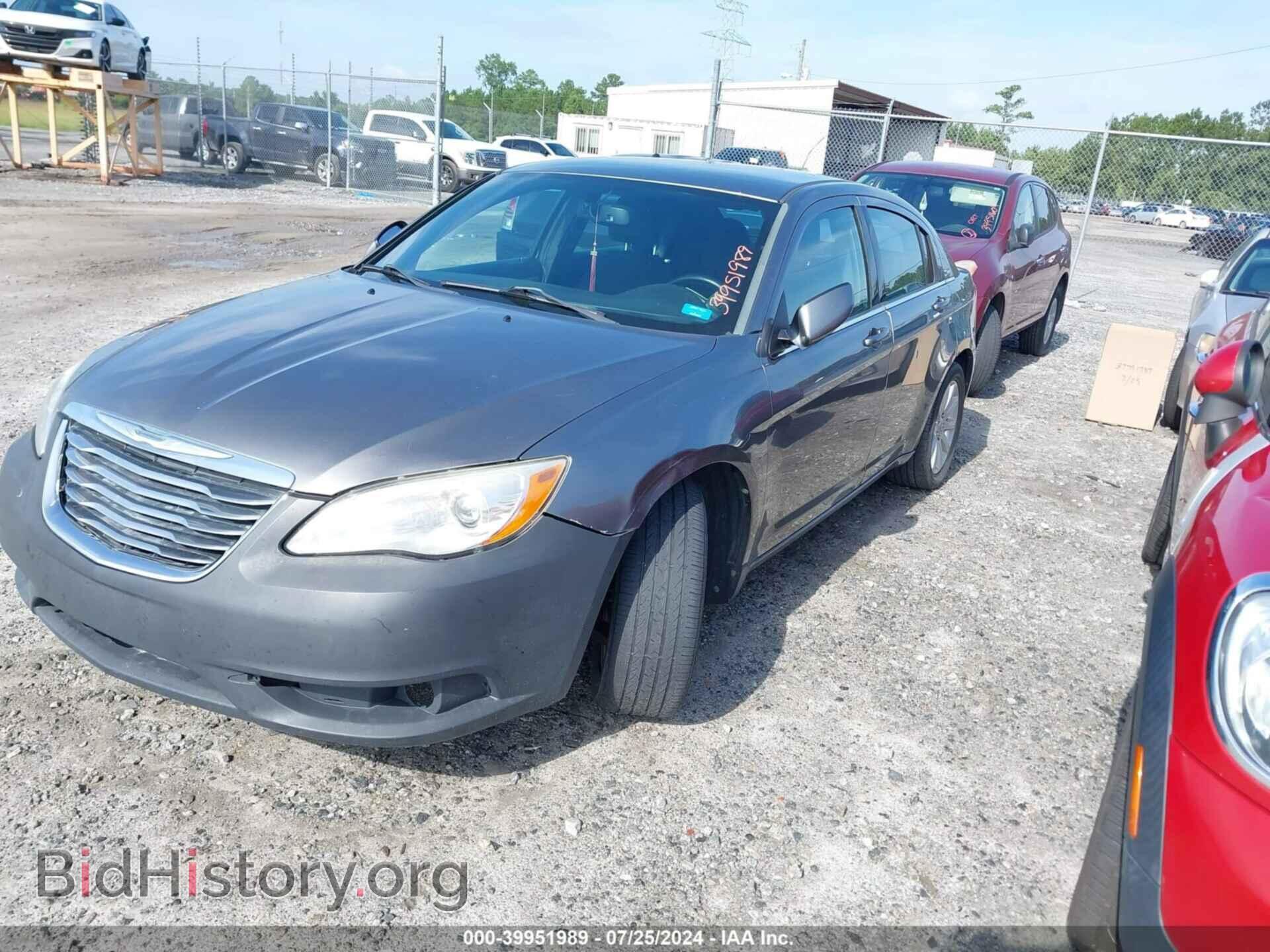 2012 CHRYSLER 200 - VIN: 1C3CCBBB7CN106679 - Фото 2