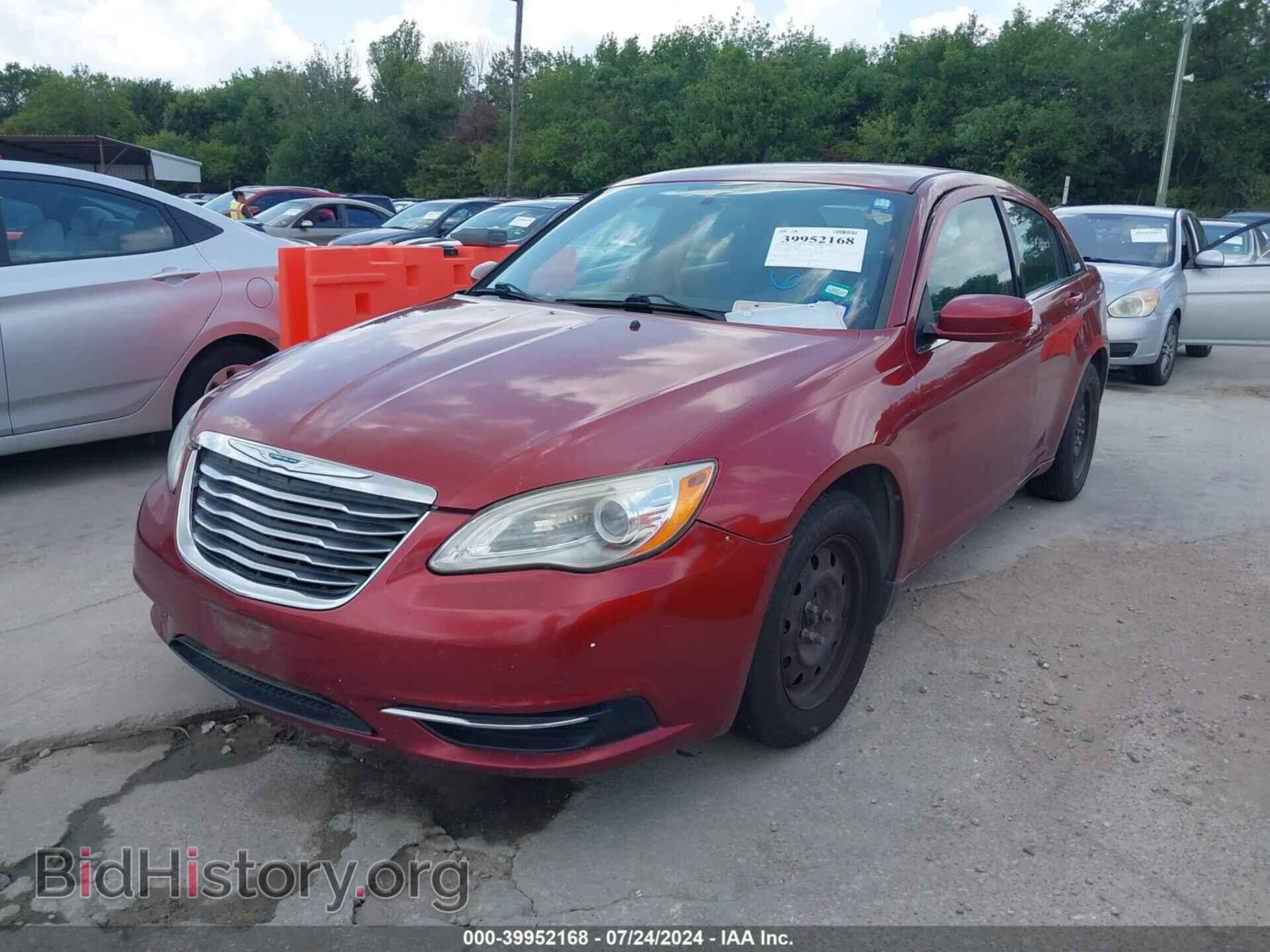 2012 CHRYSLER 200 - VIN: 1C3CCBAB0CN330832 - Фото 2