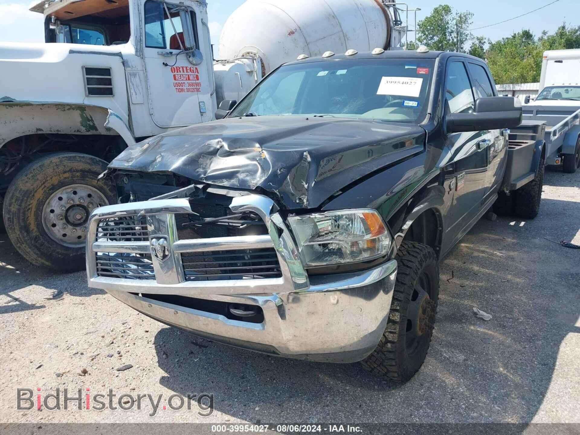 2012 RAM 3500 - VIN: 3C63DRHL2CG310842 - Photo 2