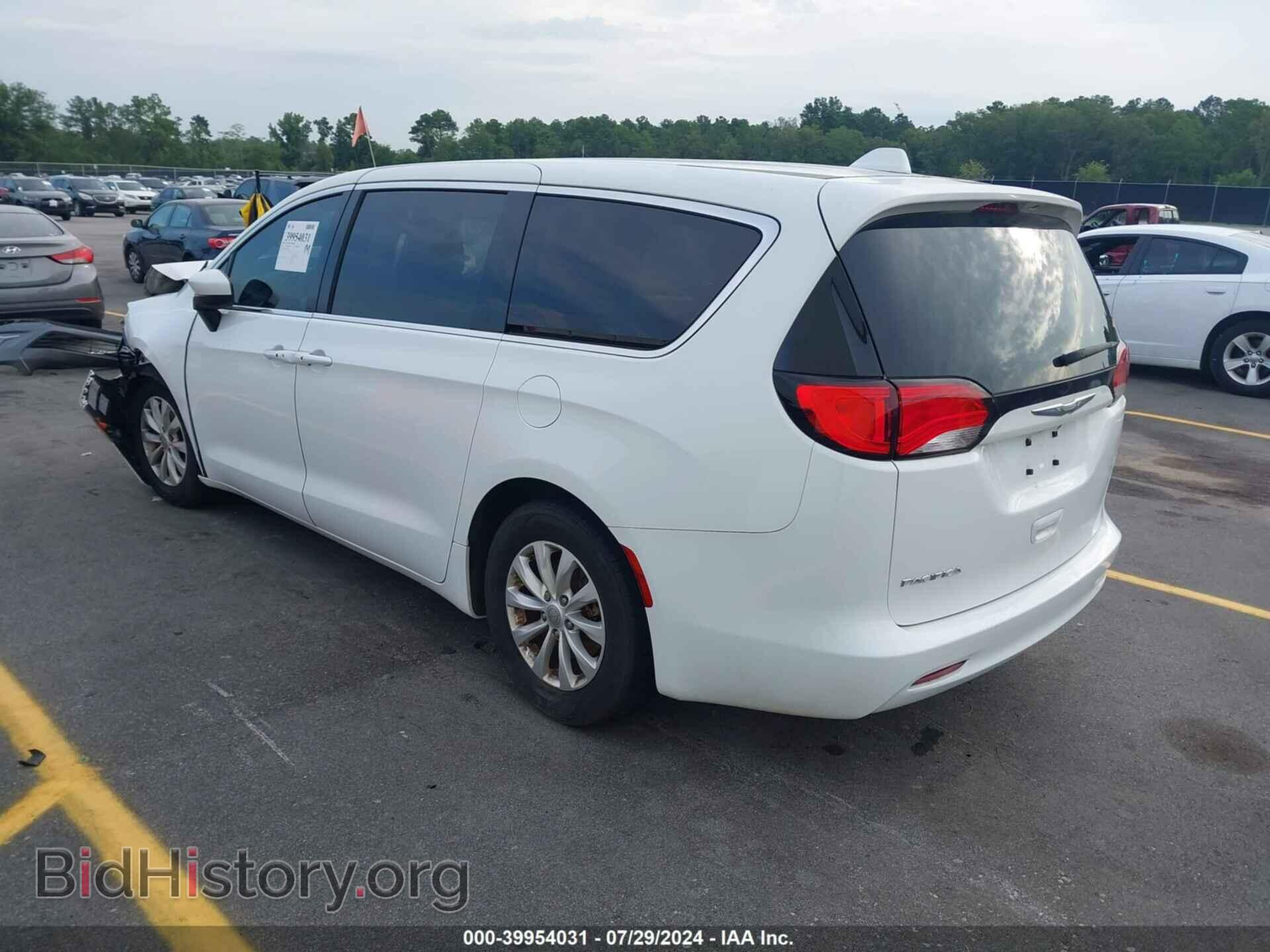 2017 CHRYSLER PACIFICA - VIN: 2C4RC1DGXHR553638 - Photo 3