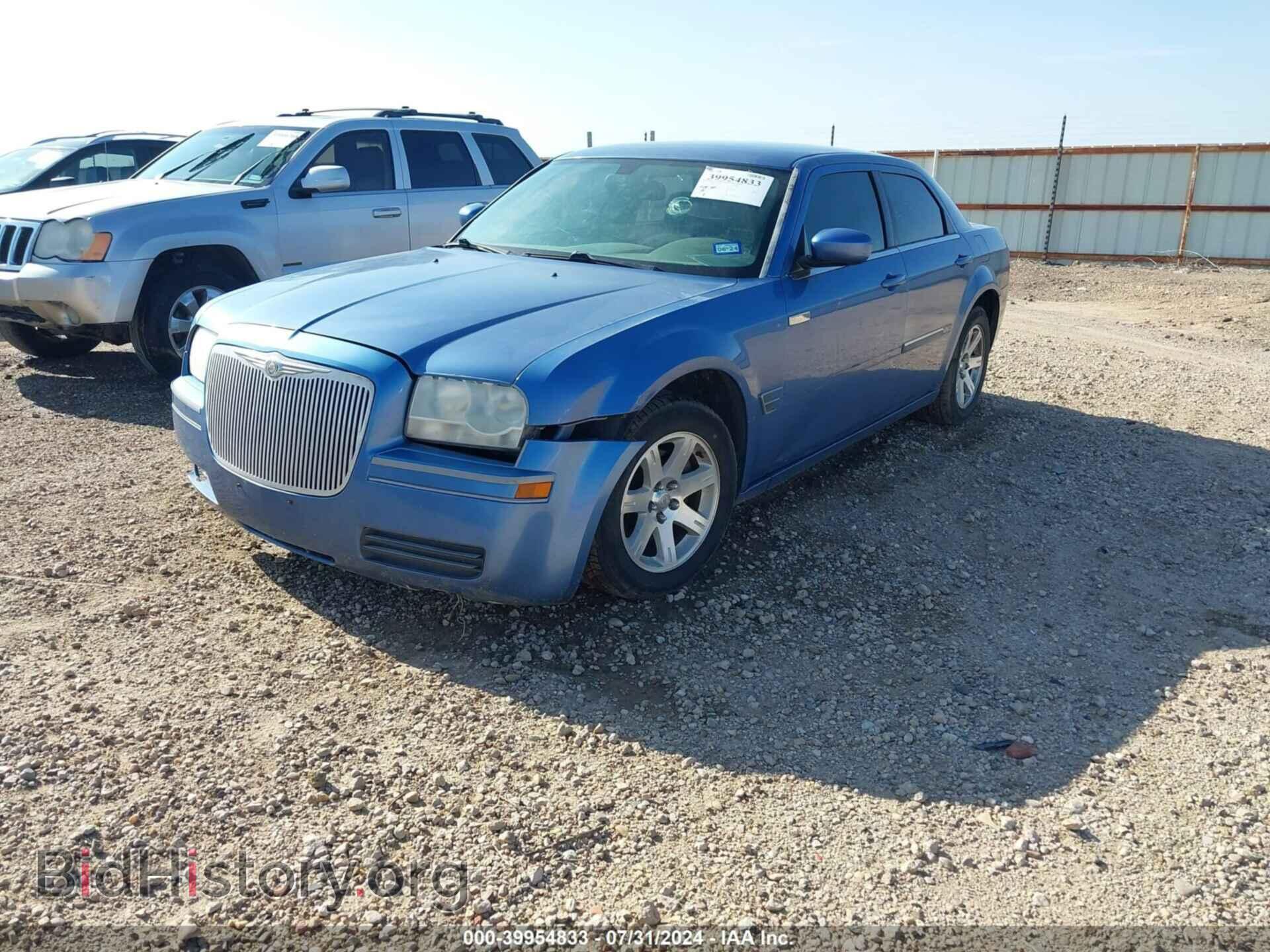 2007 CHRYSLER 300 - VIN: 2C3LA43R67H697681 - Фото 2