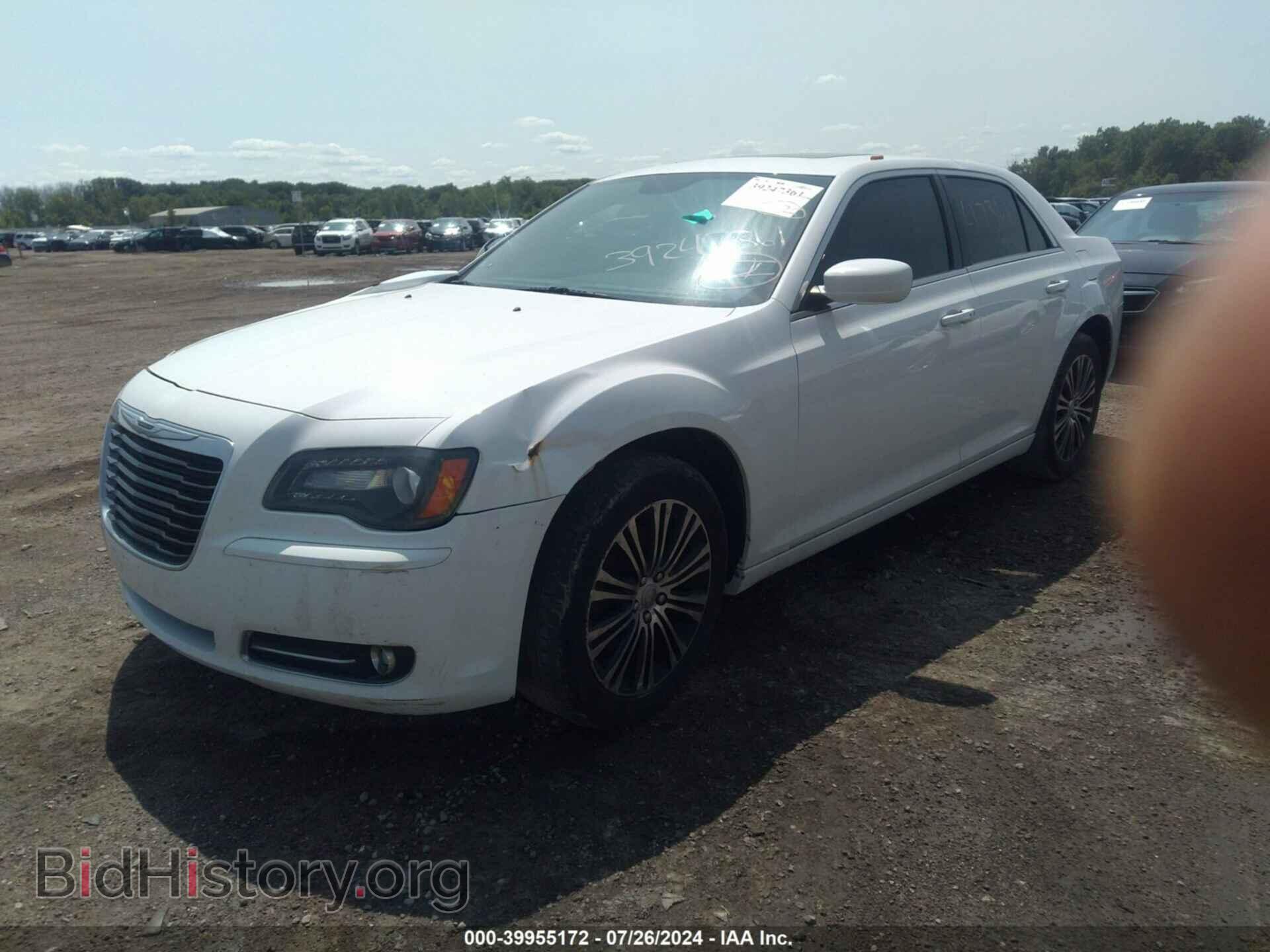 2014 CHRYSLER 300 - VIN: 2C3CCAGG7EH181585 - Photo 2