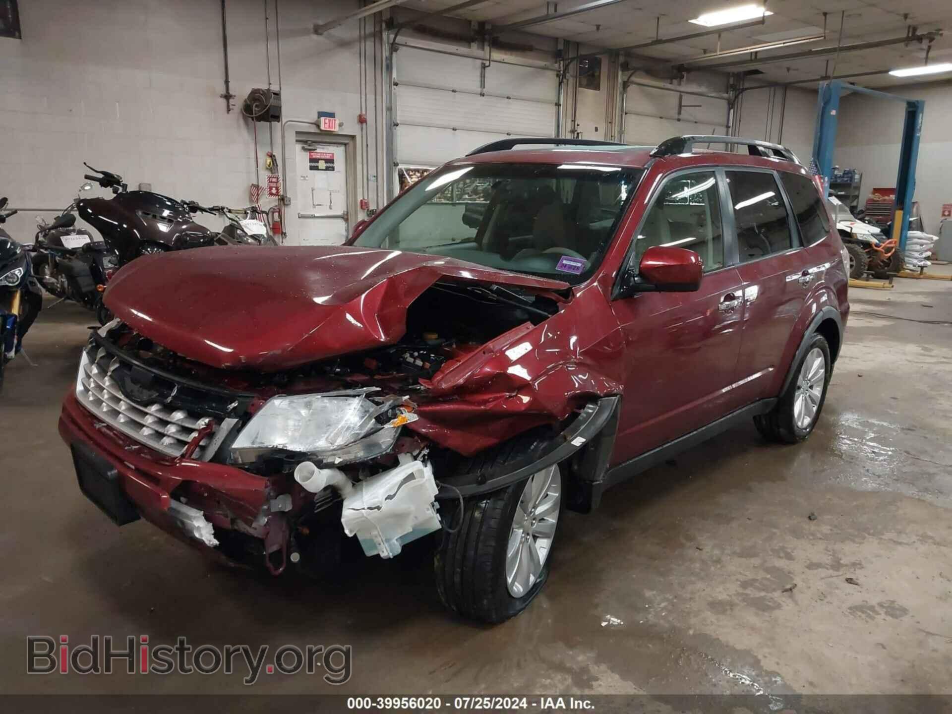 2011 SUBARU FORESTER - VIN: JF2SHADC8BH755656 - Фото 2