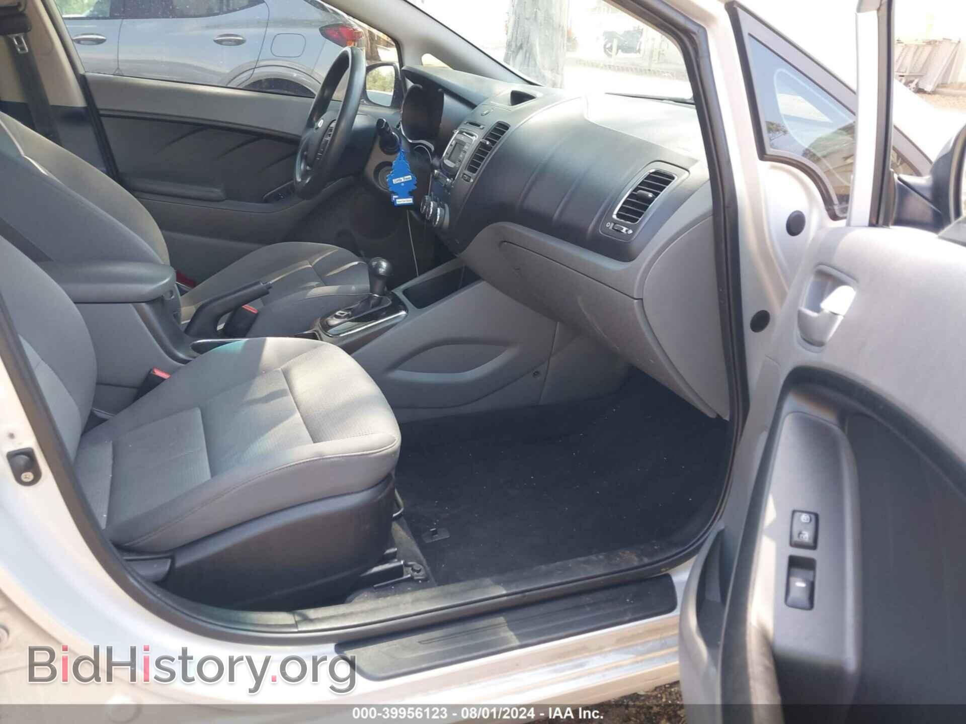 2017 KIA FORTE - VIN: 3KPFK4A74HE079005 - Фото 5
