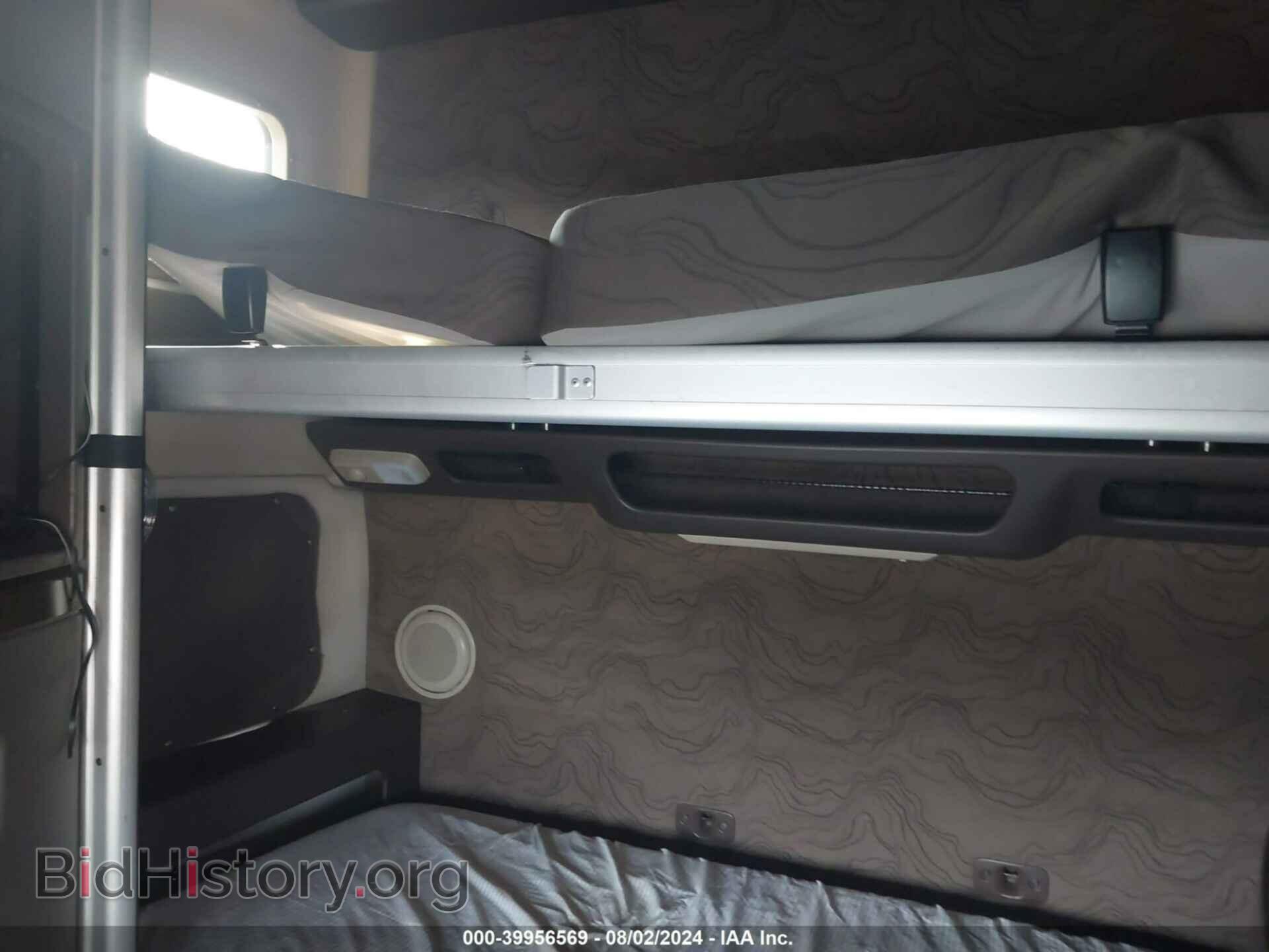 2016 VOLVO VN - VIN: 4V4NC9EH4GN928542 - Фото 7