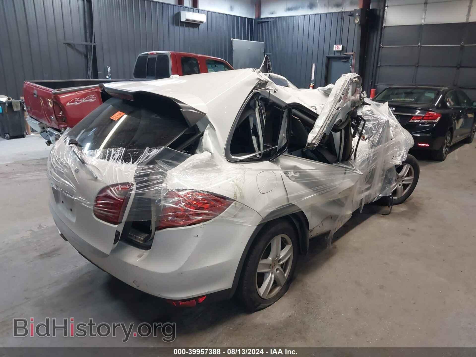2013 PORSCHE CAYENNE - VIN: WP1AA2A29DLA03110 - Photo 4