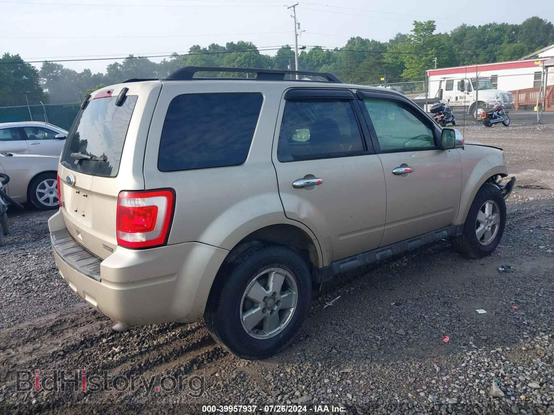 2010 FORD ESCAPE - VIN: 1FMCU9D73AKC03933 - Фото 4