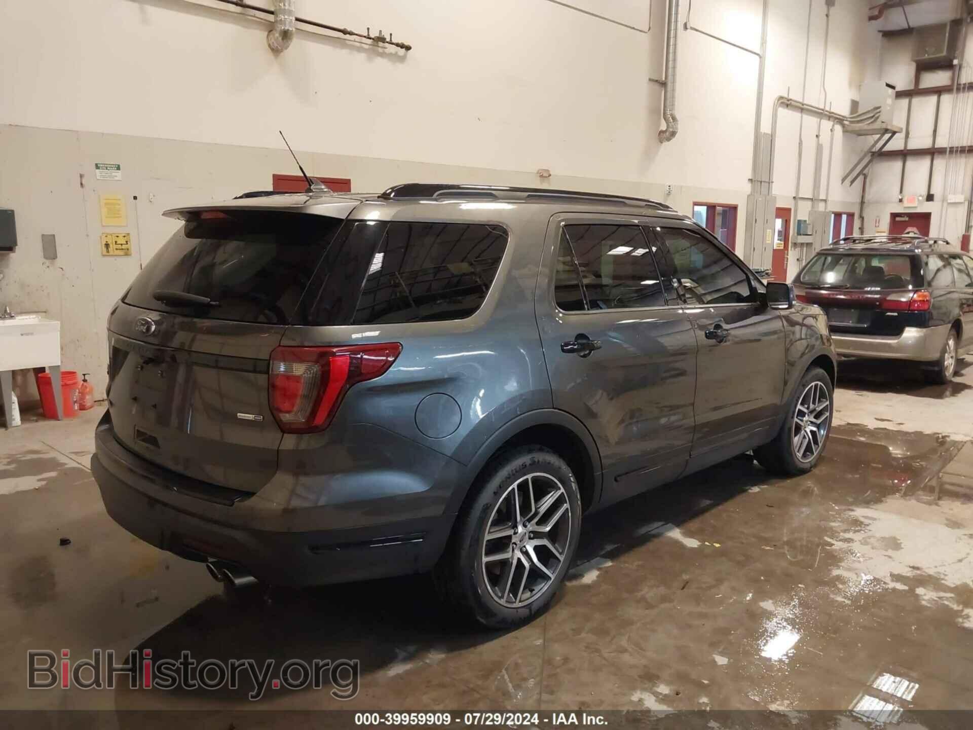 2018 FORD EXPLORER - VIN: 1FM5K8GTXJGB31259 - Фото 4
