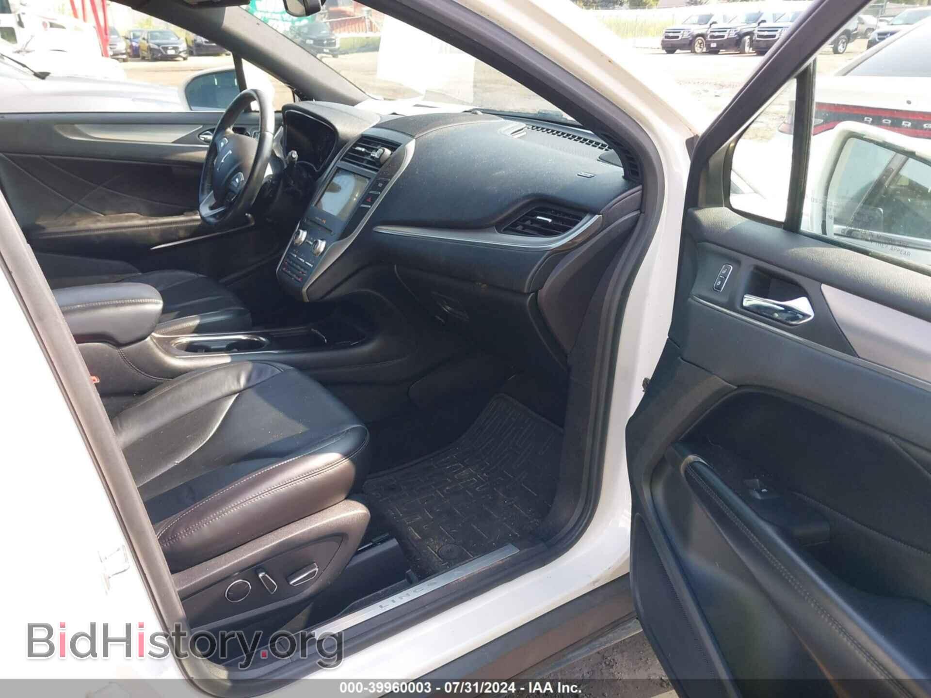 2017 LINCOLN MKC - VIN: 5LMCJ2D96HUL23397 - Photo 5