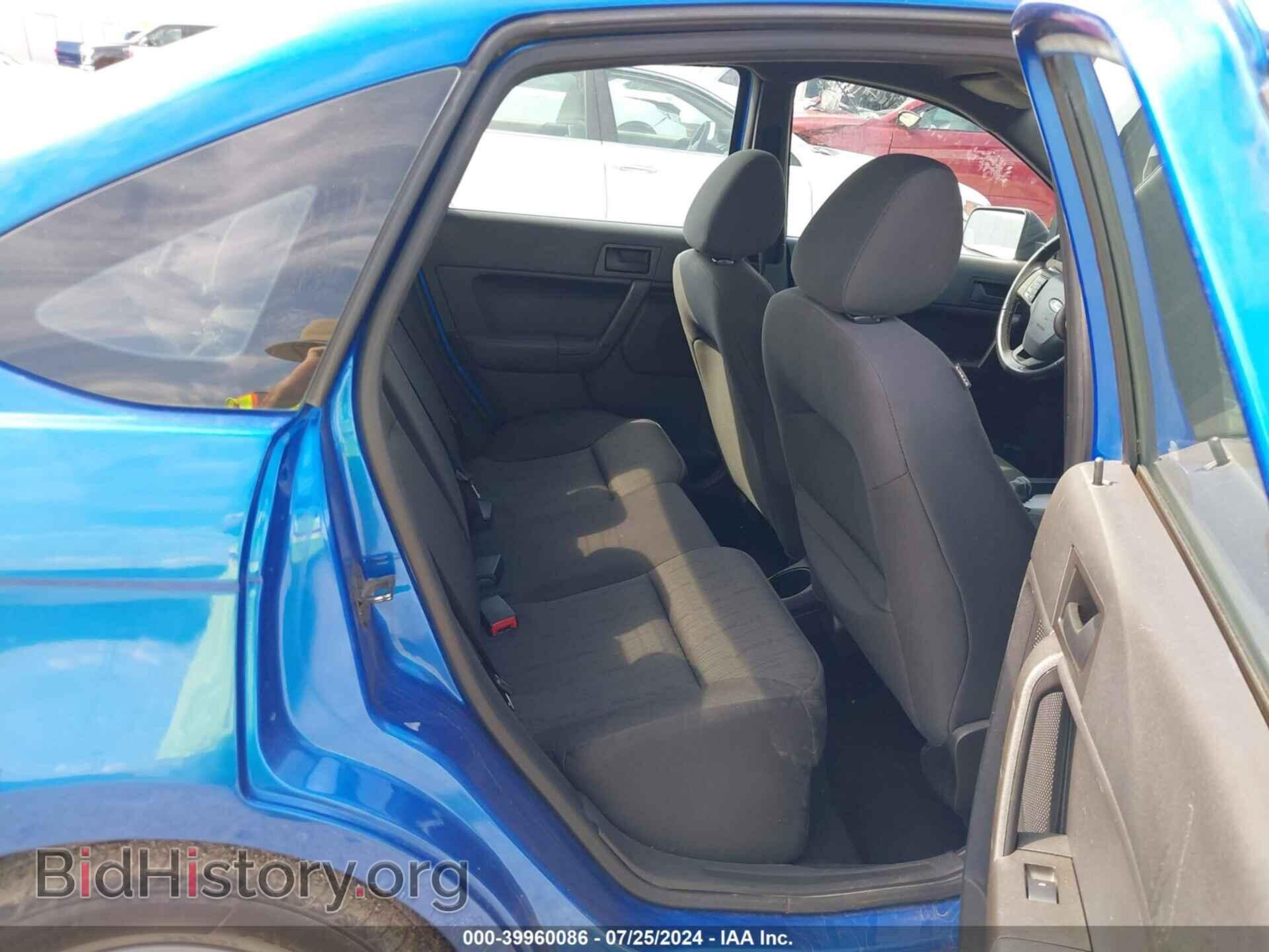 2011 FORD FOCUS - VIN: 1FAHP3FN0BW202023 - Photo 8