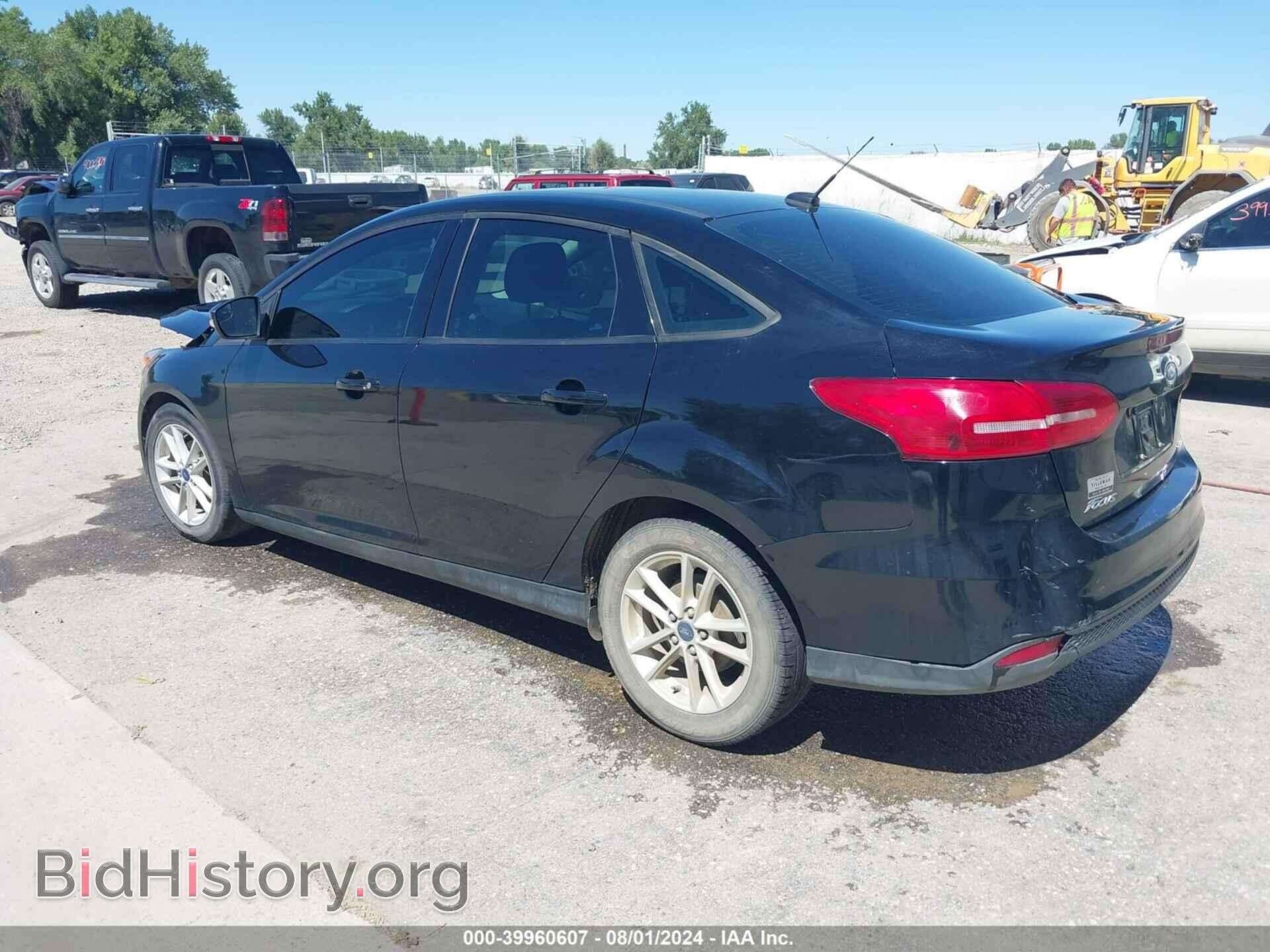2017 FORD FOCUS - VIN: 1FADP3F2XHL246643 - Photo 3