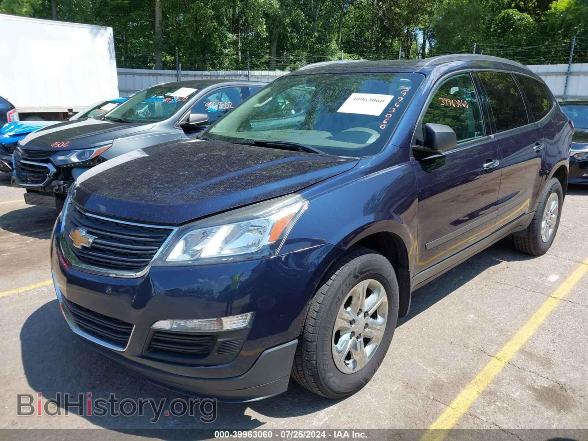 2017 CHEVROLET TRAVERSE - VIN: 1GNKRFED0HJ202170 - Фото 2