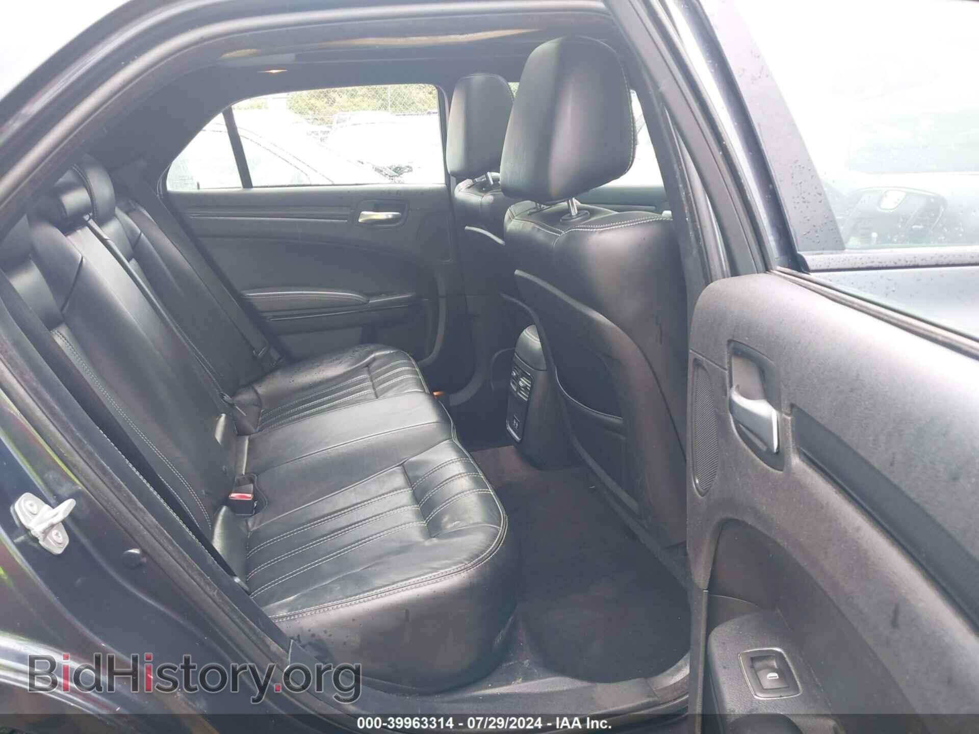 2016 CHRYSLER 300 - VIN: 2C3CCAGGXGH253351 - Фото 8