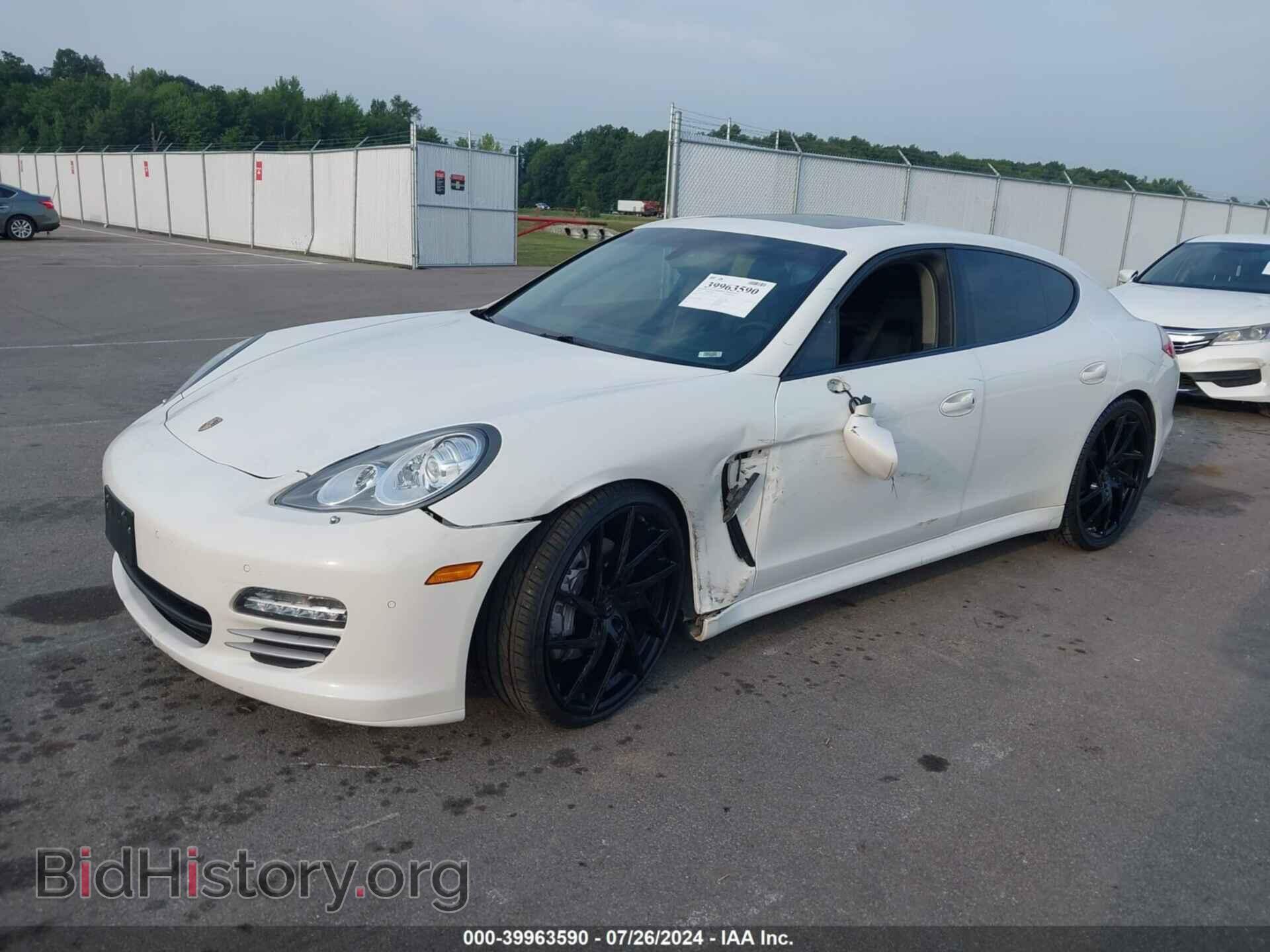 2012 PORSCHE PANAMERA - VIN: WP0AA2A79CL017732 - Photo 2