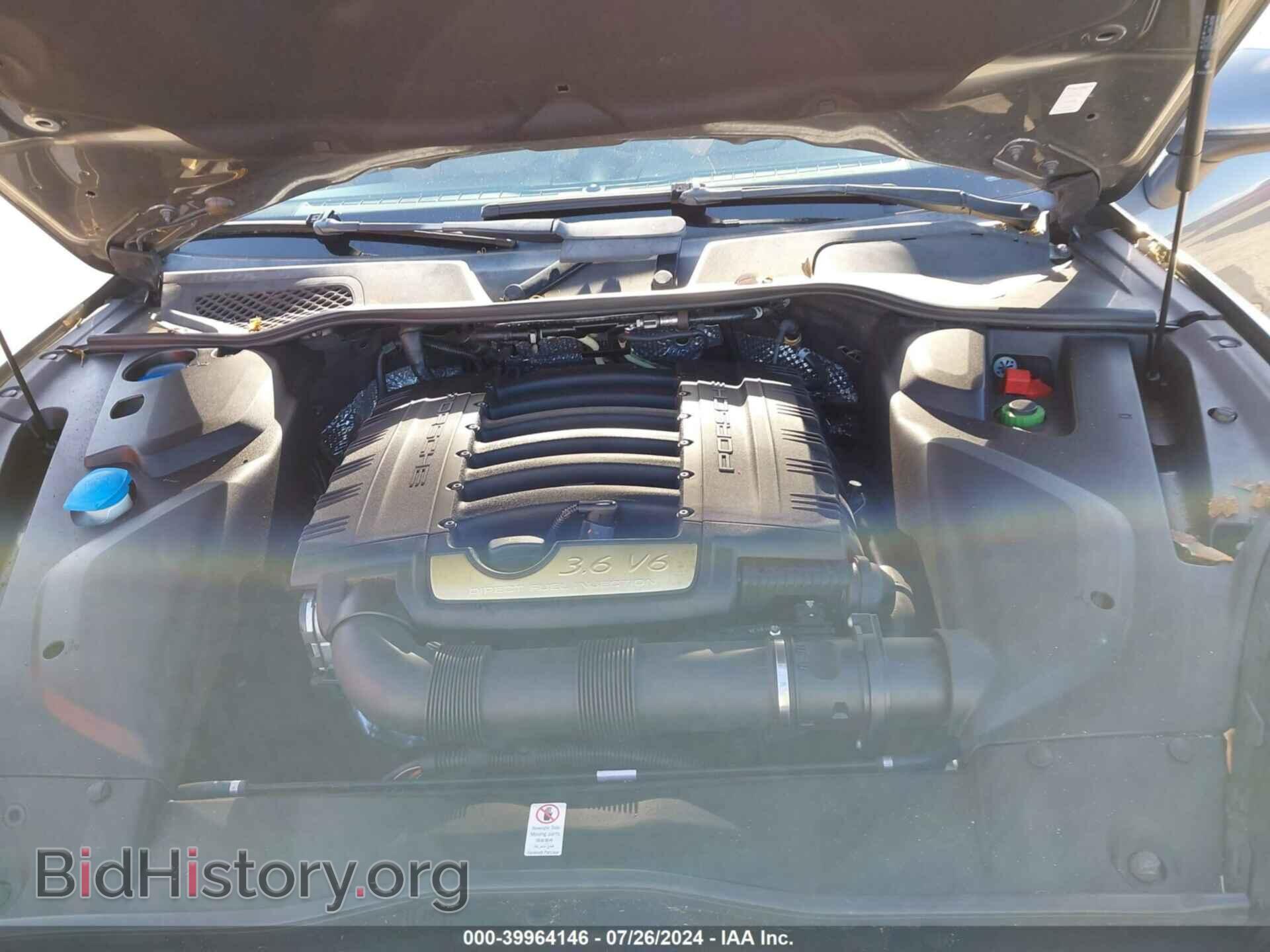 2016 PORSCHE CAYENNE - VIN: WP1AA2A27GLA10643 - Photo 10