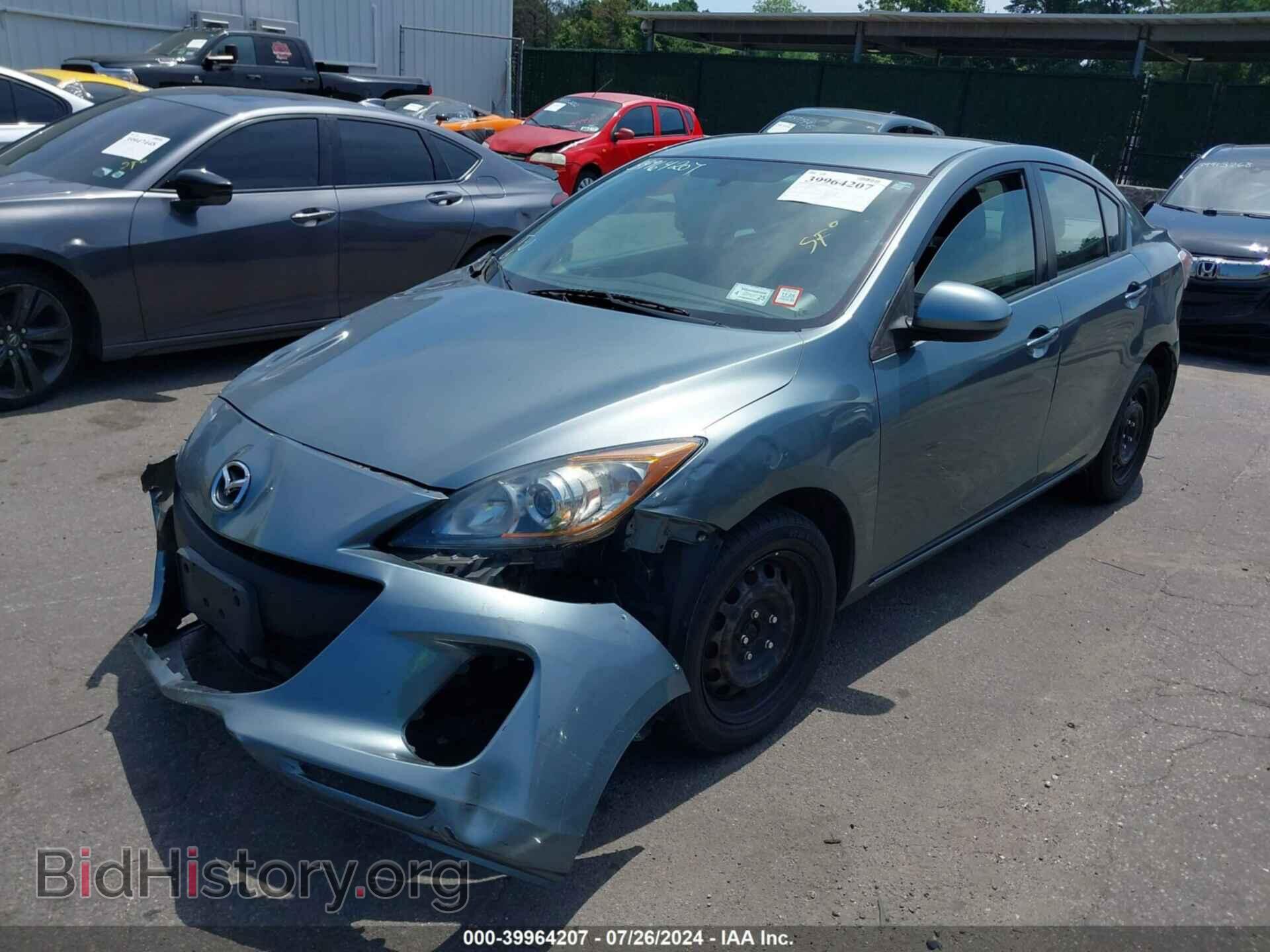2013 MAZDA MAZDA3 - VIN: JM1BL1UP0D1755548 - Фото 2
