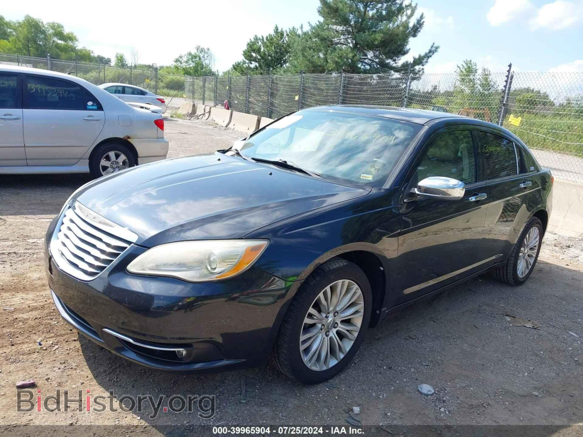 2011 CHRYSLER 200 - VIN: 1C3BC2FB7BN501059 - Фото 2