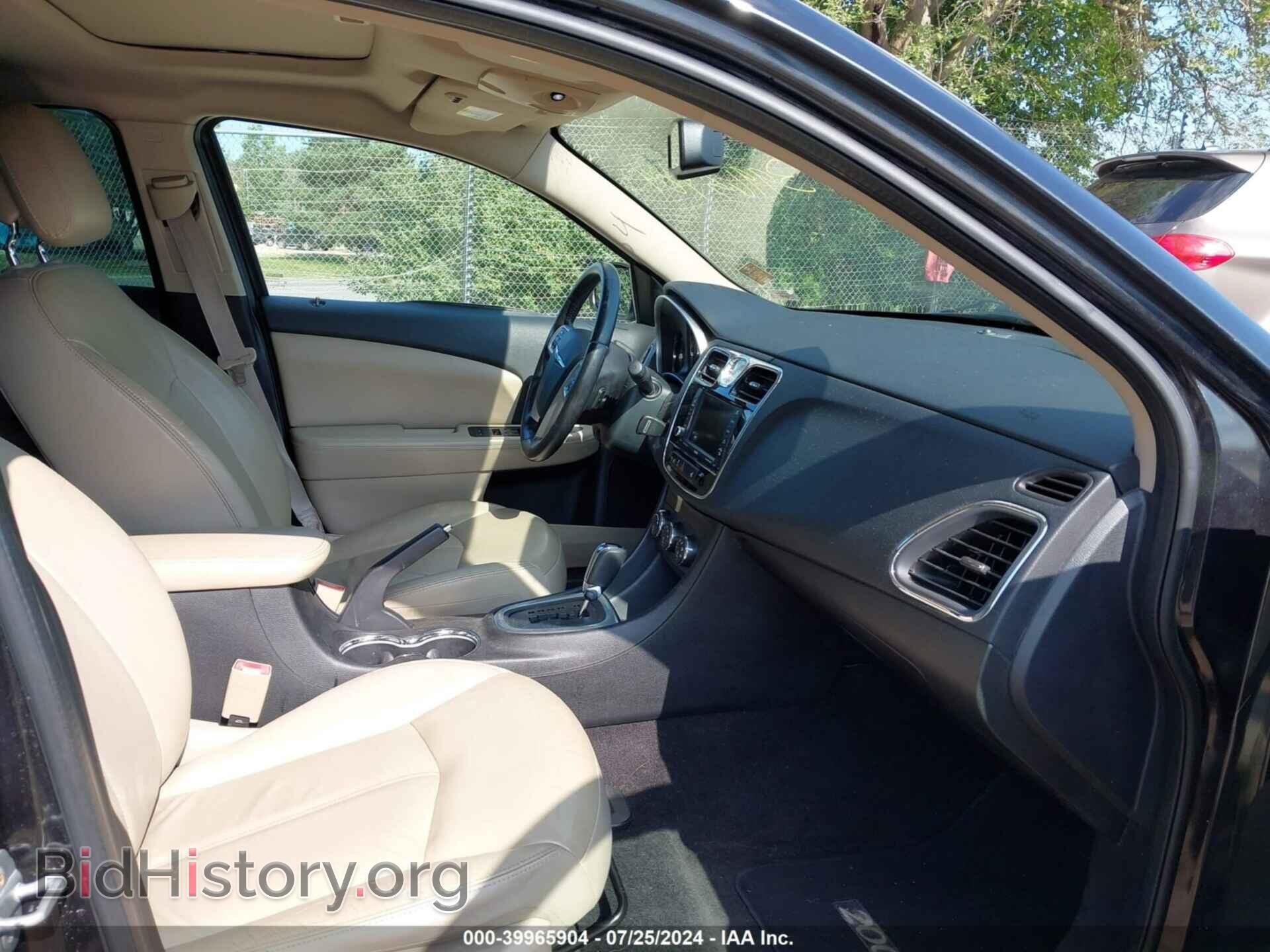 2011 CHRYSLER 200 - VIN: 1C3BC2FB7BN501059 - Фото 5