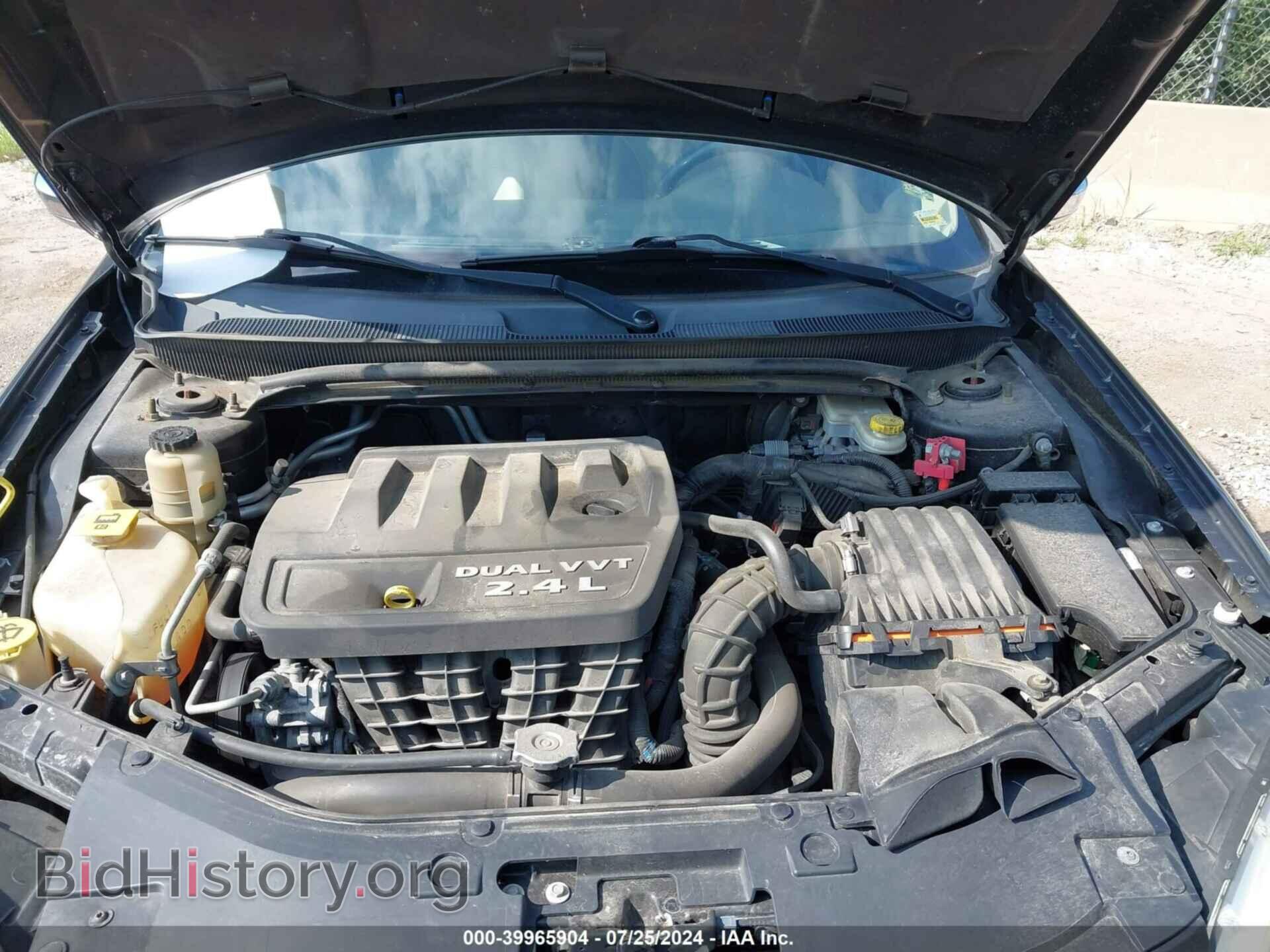 2011 CHRYSLER 200 - VIN: 1C3BC2FB7BN501059 - Фото 10