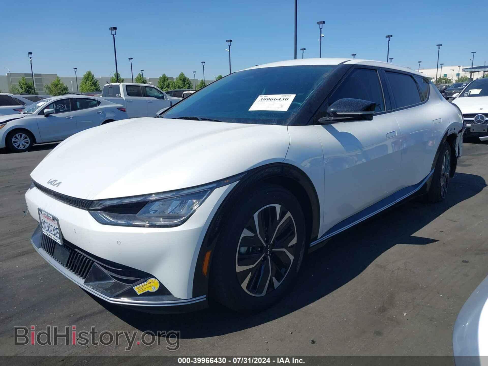 2022 KIA EV6 - VIN: KNDC34LA4N5079506 - Фото 2