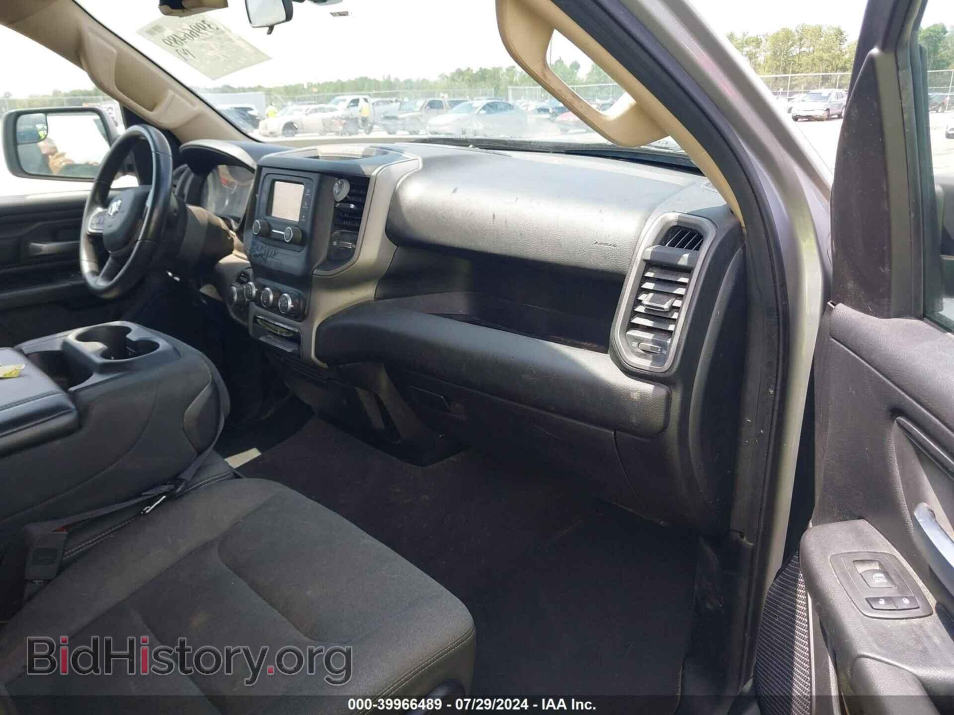 2019 RAM 1500 - VIN: 1C6SRFGT2KN542165 - Фото 5