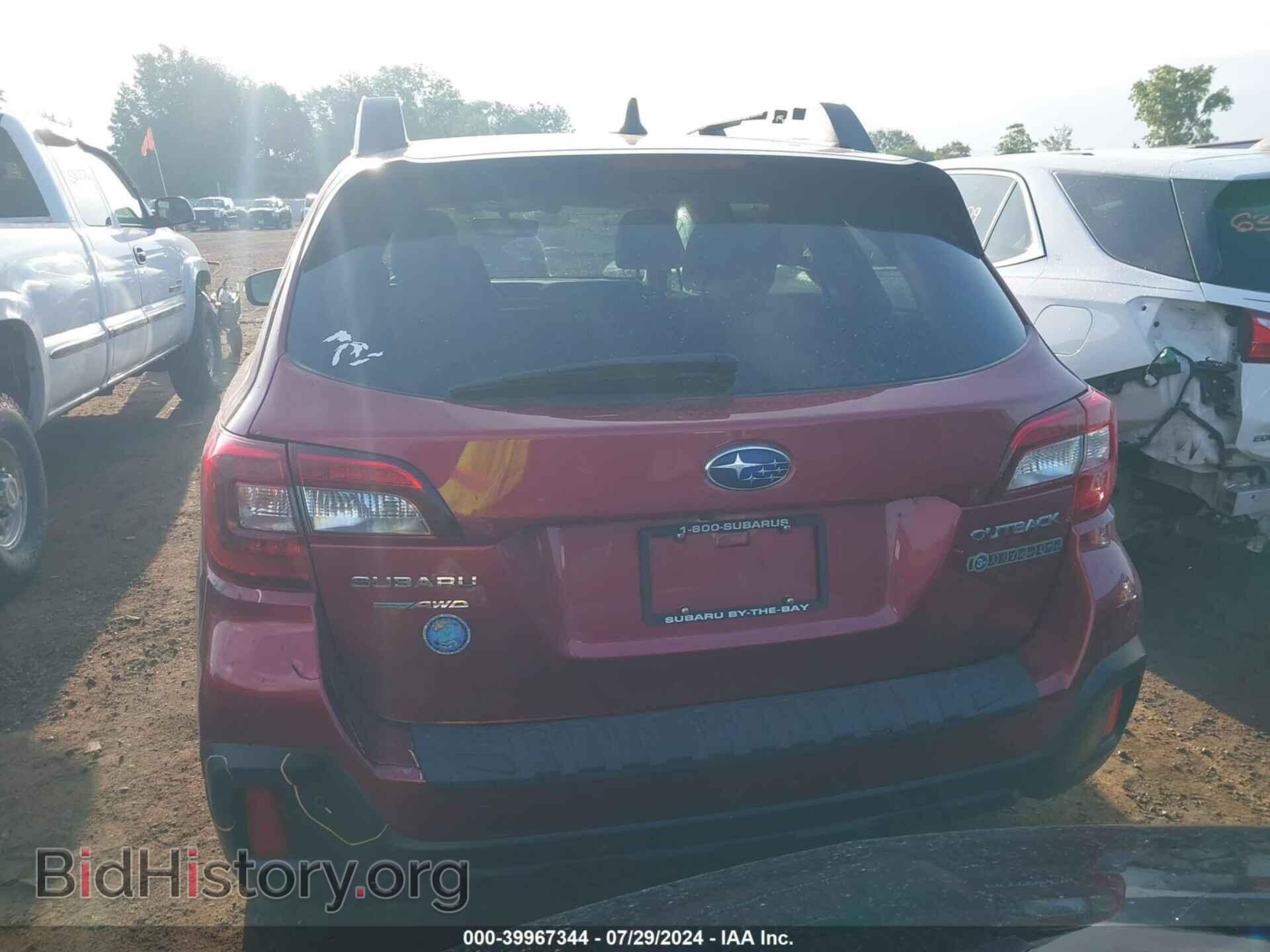2018 SUBARU OUTBACK - VIN: 4S4BSANC2J3248564 - Photo 17