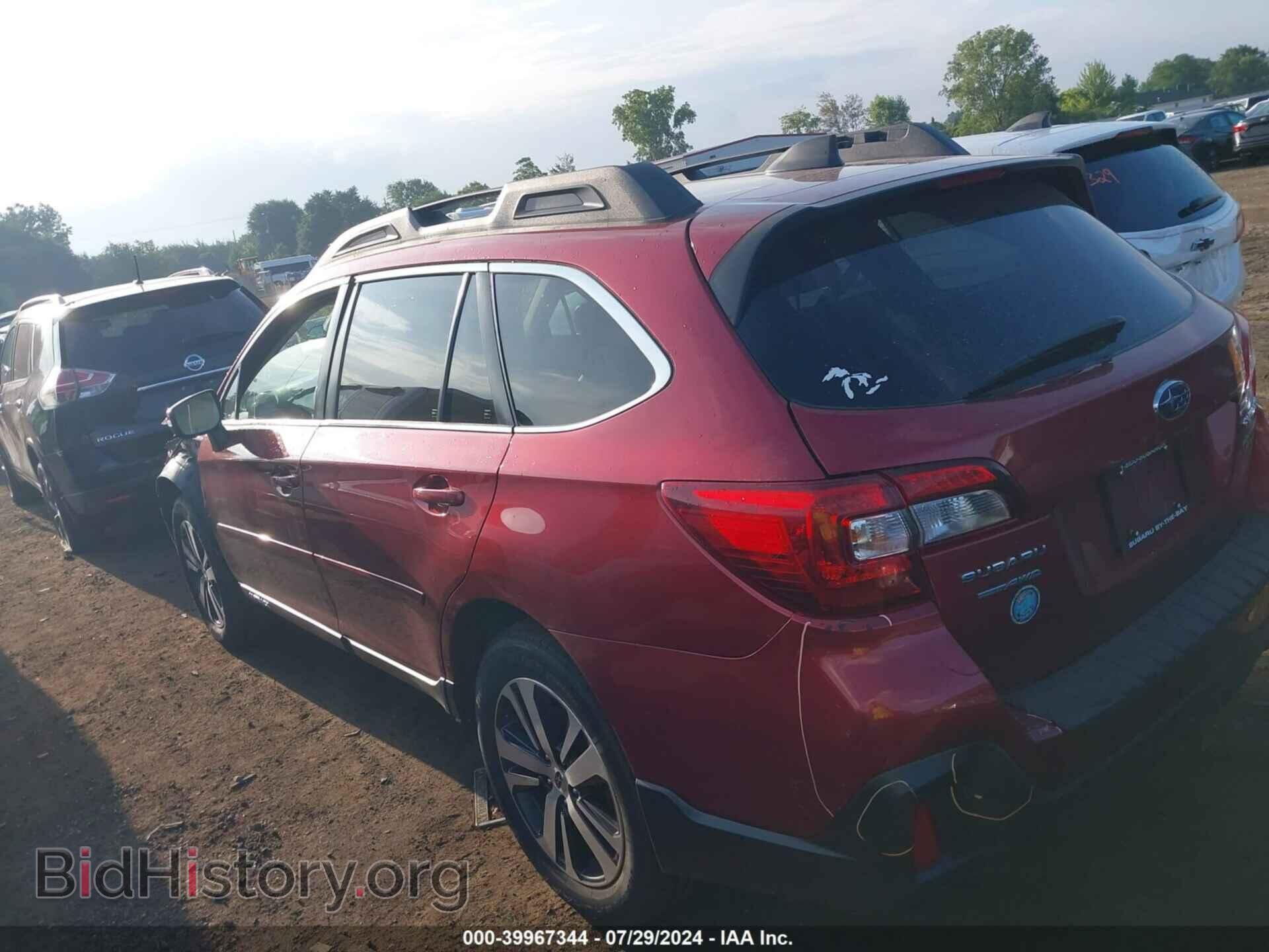 2018 SUBARU OUTBACK - VIN: 4S4BSANC2J3248564 - Photo 3