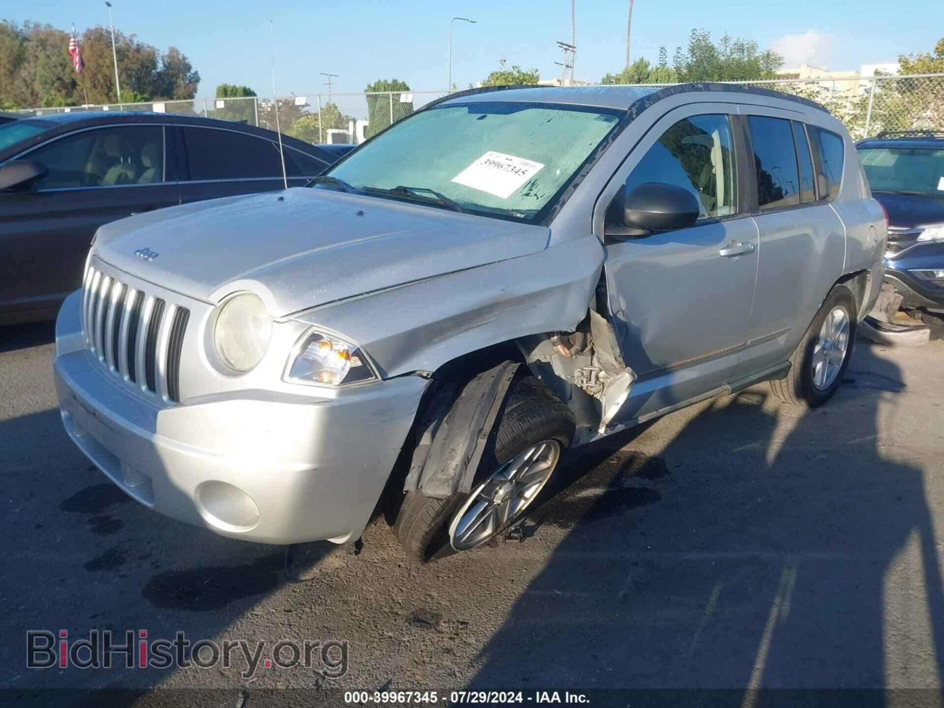 2010 JEEP COMPASS - VIN: 1J4NT4FB0AD622681 - Фото 2