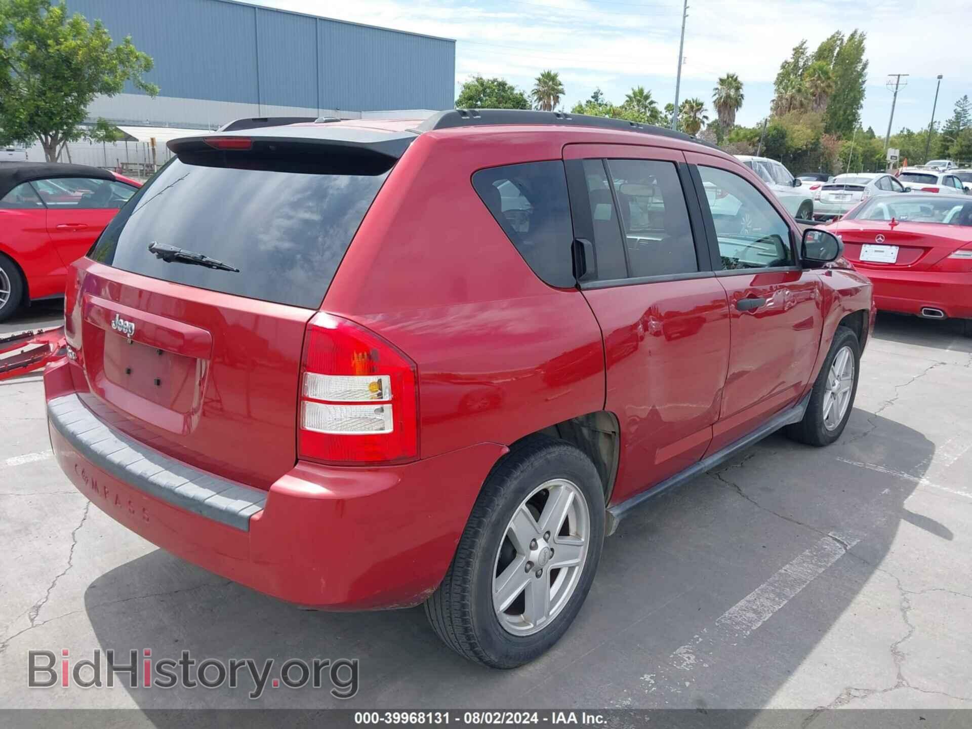 2007 JEEP COMPASS - VIN: 1J8FF47W87D597050 - Фото 4