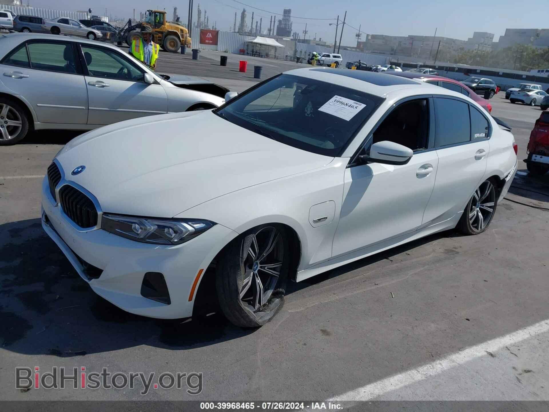 2023 BMW 3 SERIES - VIN: 3MW39FF09P8D21299 - Фото 2