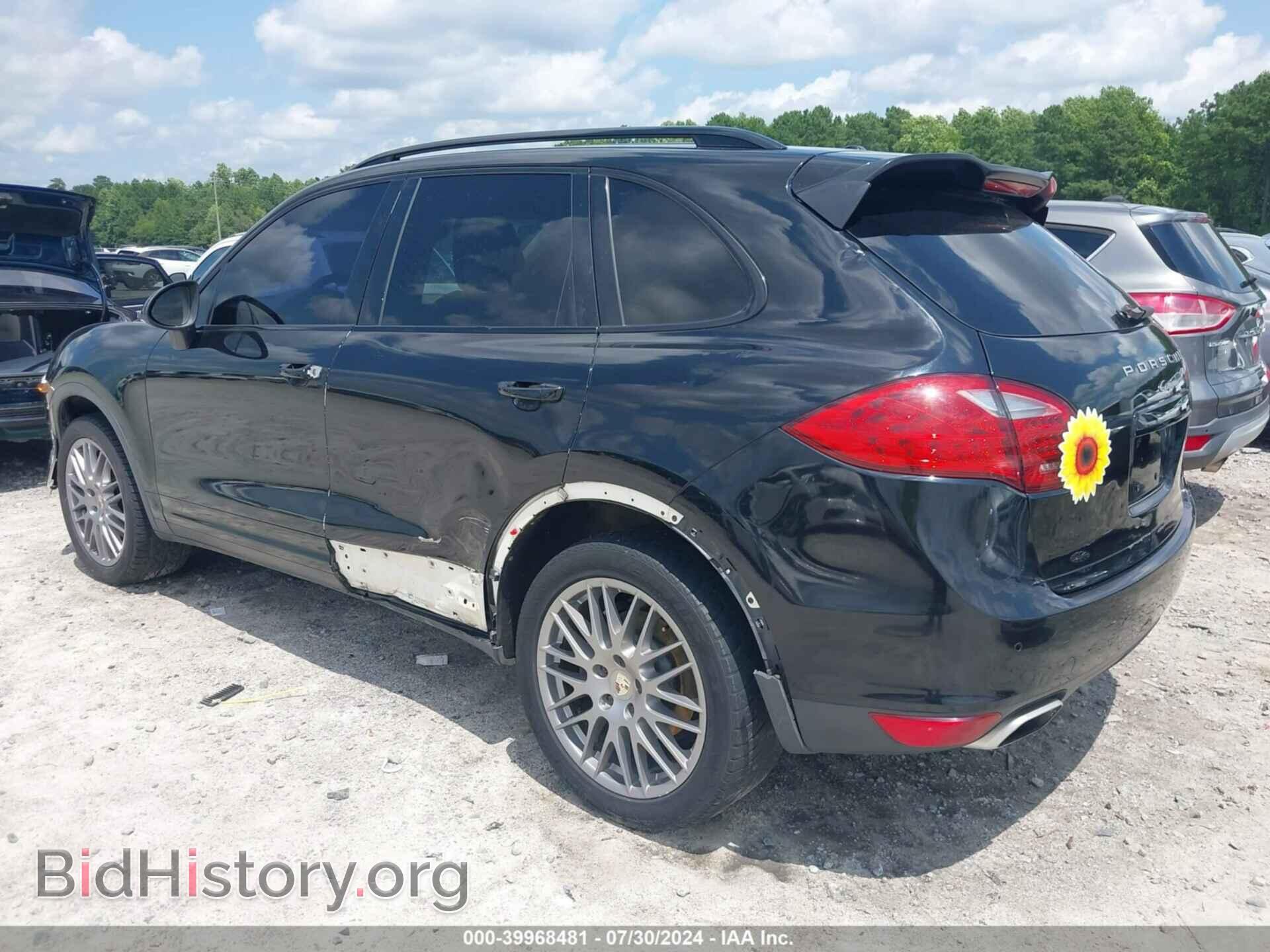 2012 PORSCHE CAYENNE - VIN: WP1AA2A24CLA02865 - Photo 3