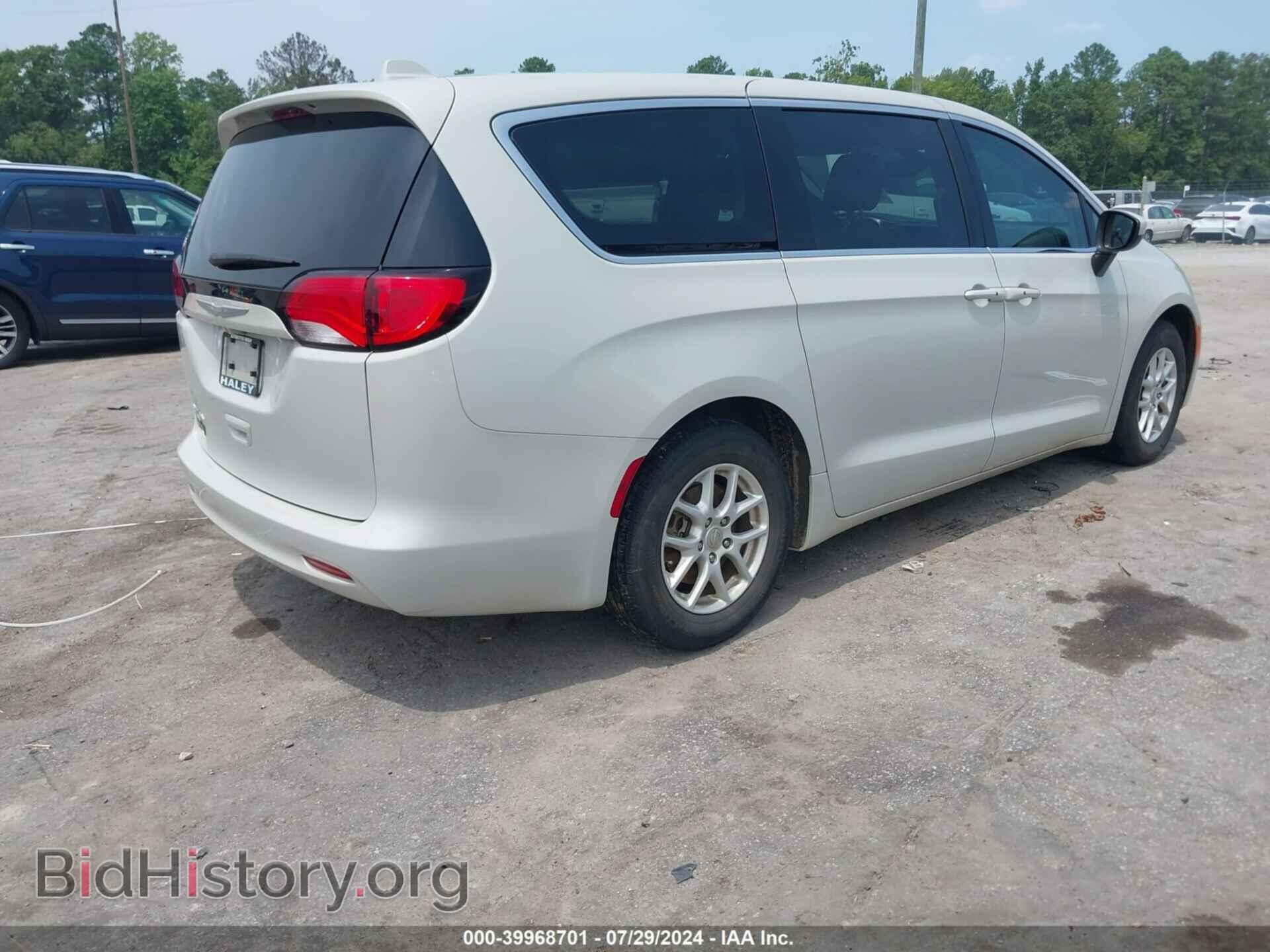 2017 CHRYSLER PACIFICA - VIN: 2C4RC1DG2HR610009 - Photo 4