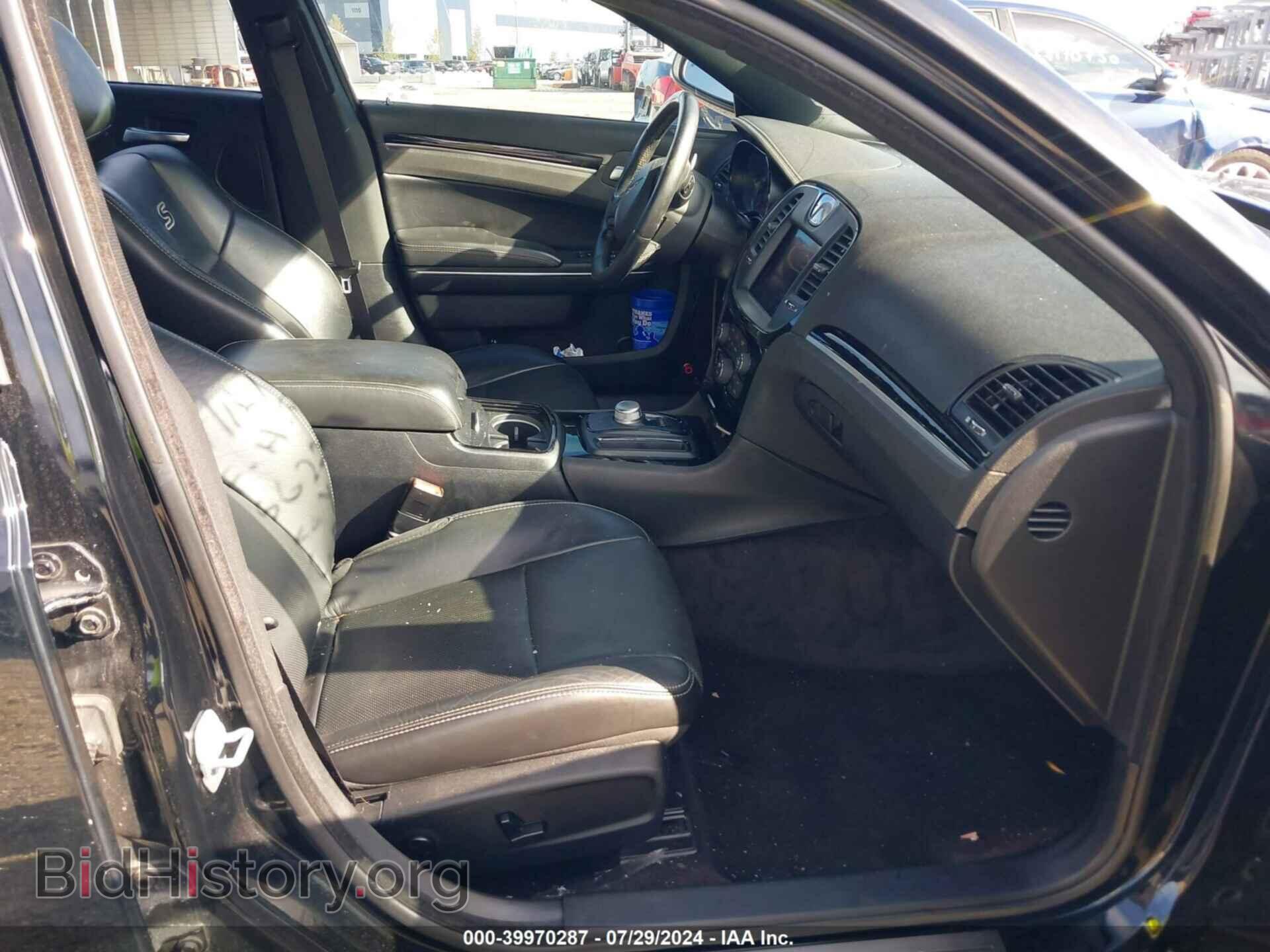 2017 CHRYSLER 300 - VIN: 2C3CCABT9HH647154 - Фото 5