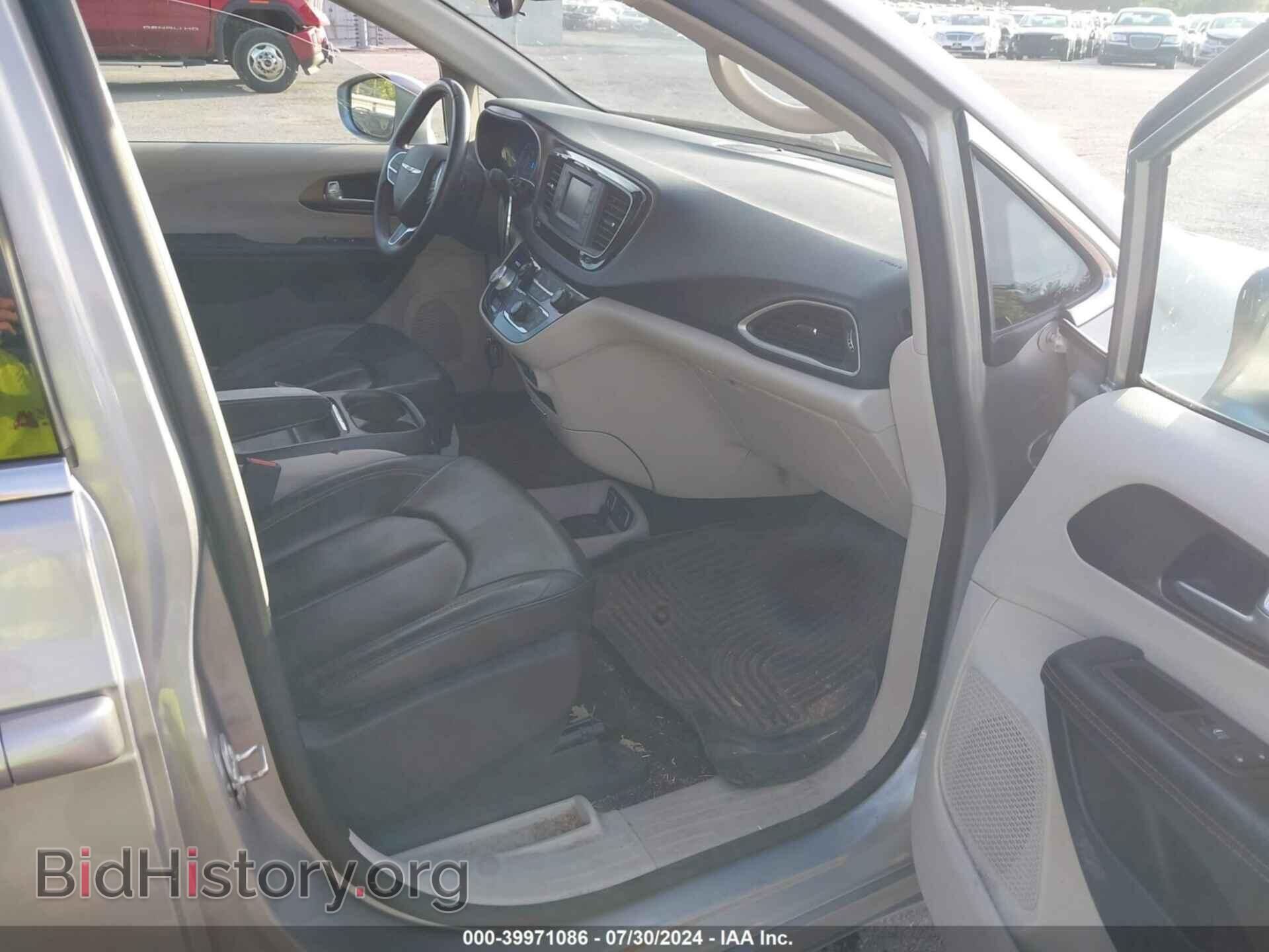 2017 CHRYSLER PACIFICA - VIN: 2C4RC1BG7HR702848 - Photo 5