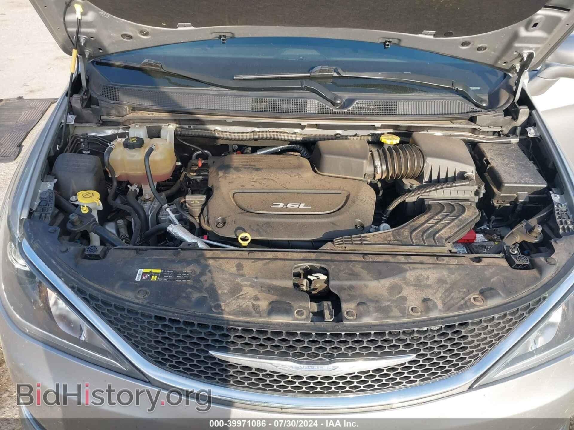 2017 CHRYSLER PACIFICA - VIN: 2C4RC1BG7HR702848 - Photo 10