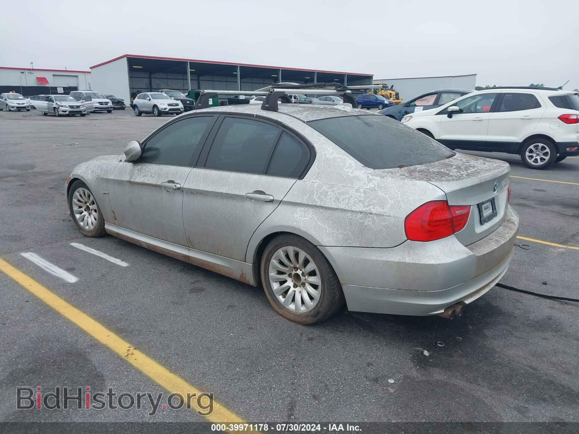 2011 BMW 328I - VIN: WBAPH7G51BNN04495 - Фото 3