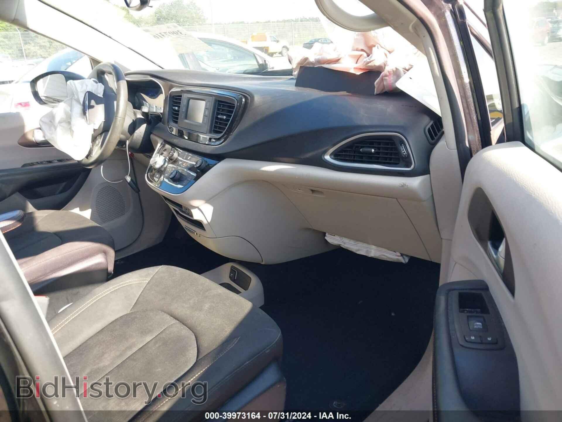 2017 CHRYSLER PACIFICA - VIN: 2C4RC1CG5HR552043 - Photo 5