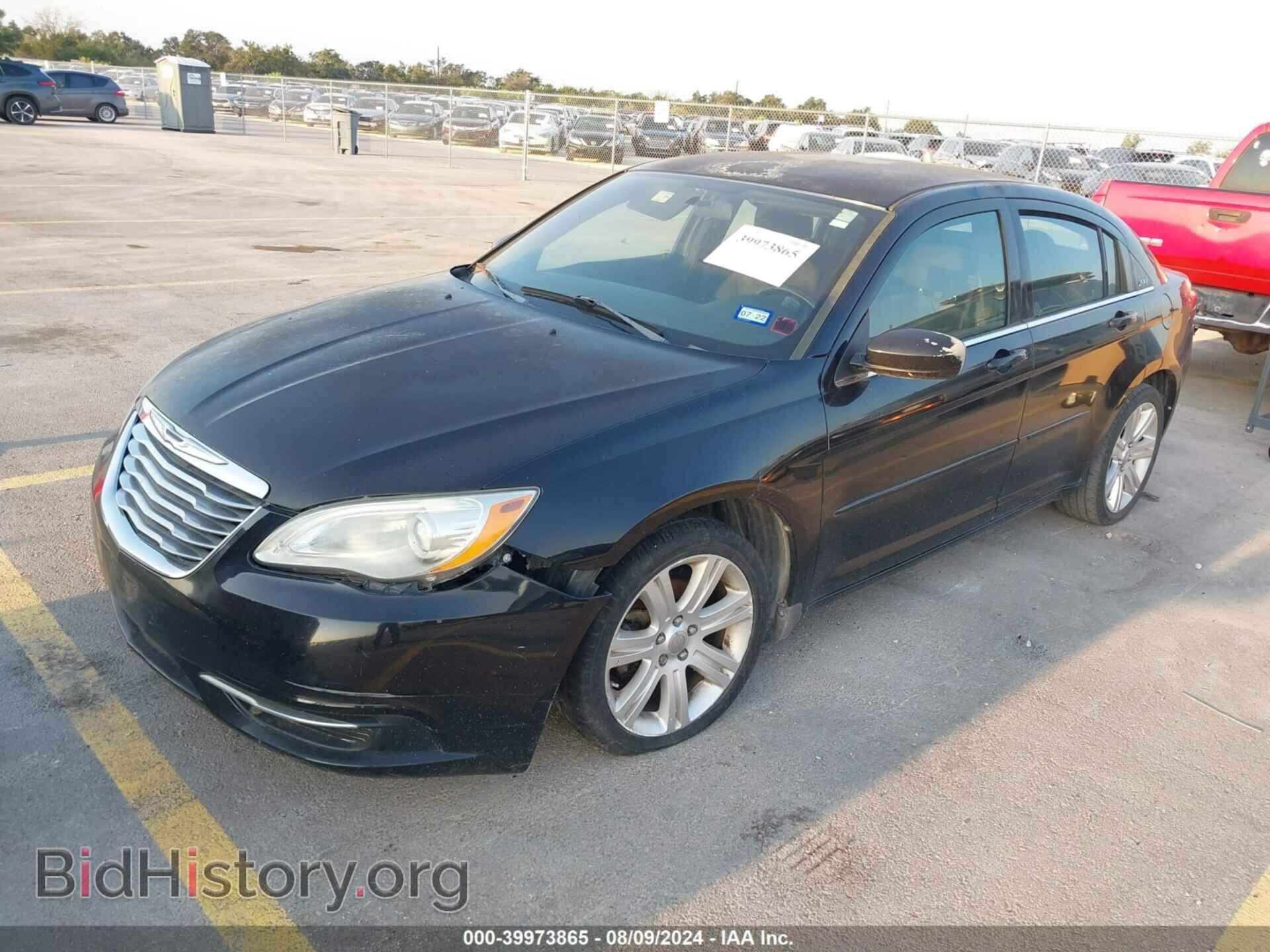 2013 CHRYSLER 200 - VIN: 1C3CCBBB9DN697762 - Photo 2