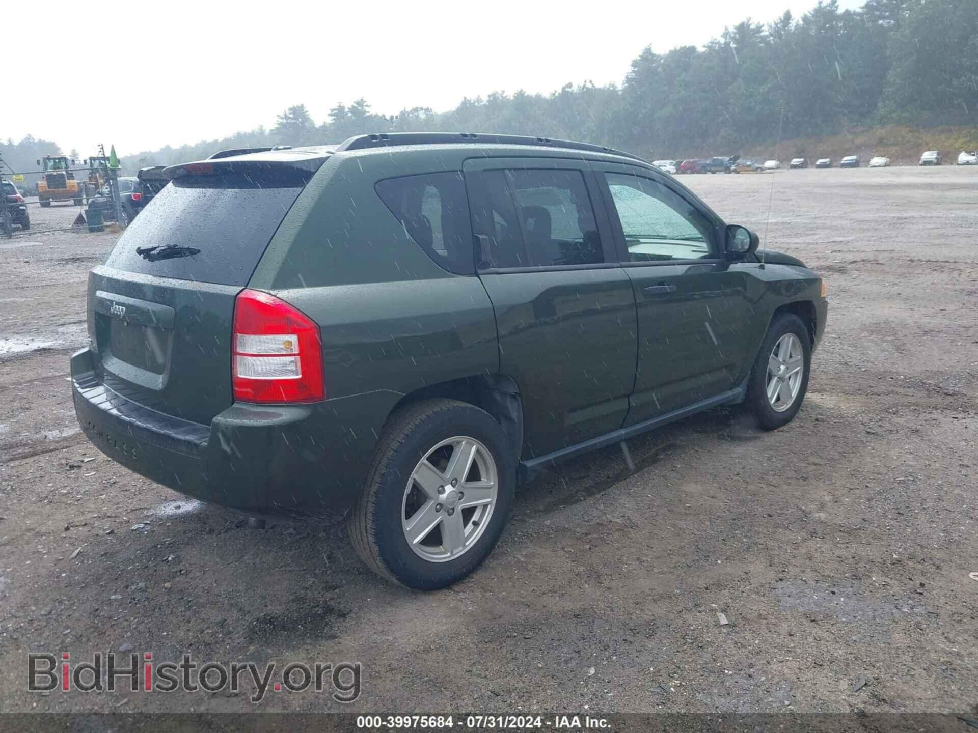 2007 JEEP COMPASS - VIN: 1J8FF47W97D596621 - Фото 4