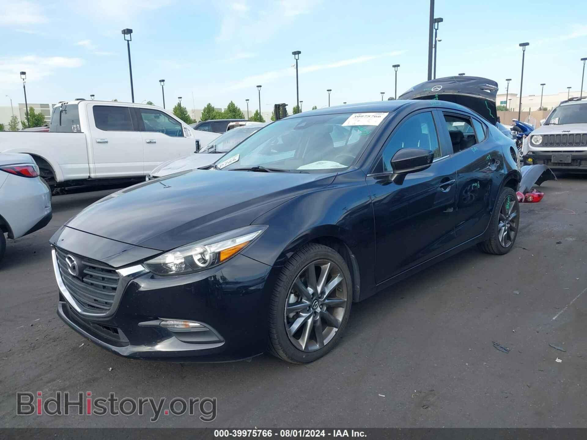 2018 MAZDA MAZDA3 - VIN: 3MZBN1V32JM201624 - Фото 2