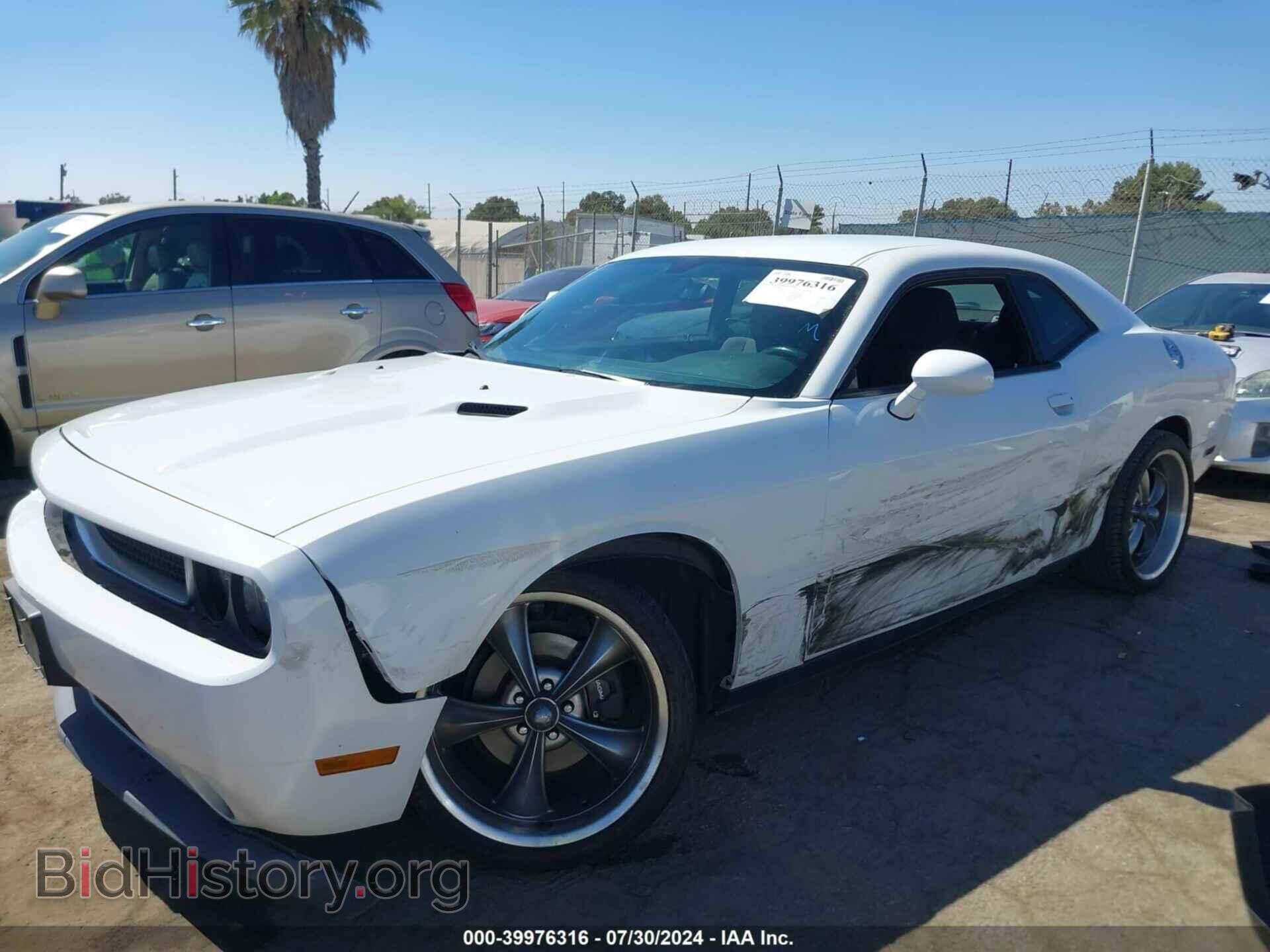 2014 DODGE CHALLENGER - VIN: 2C3CDYAG8EH302929 - Photo 2