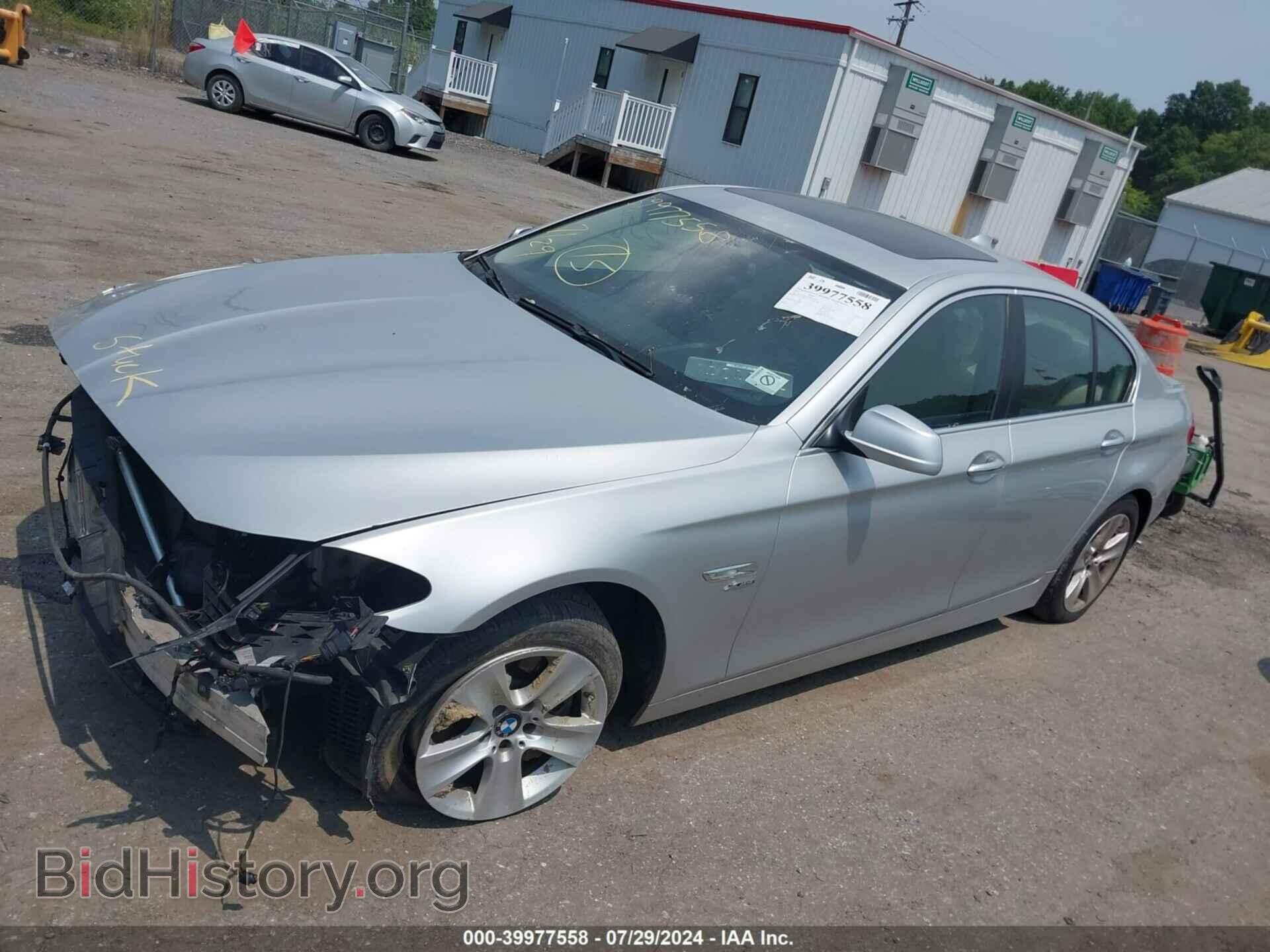 2012 BMW 528I - VIN: WBAXH5C59CDW03308 - Фото 2
