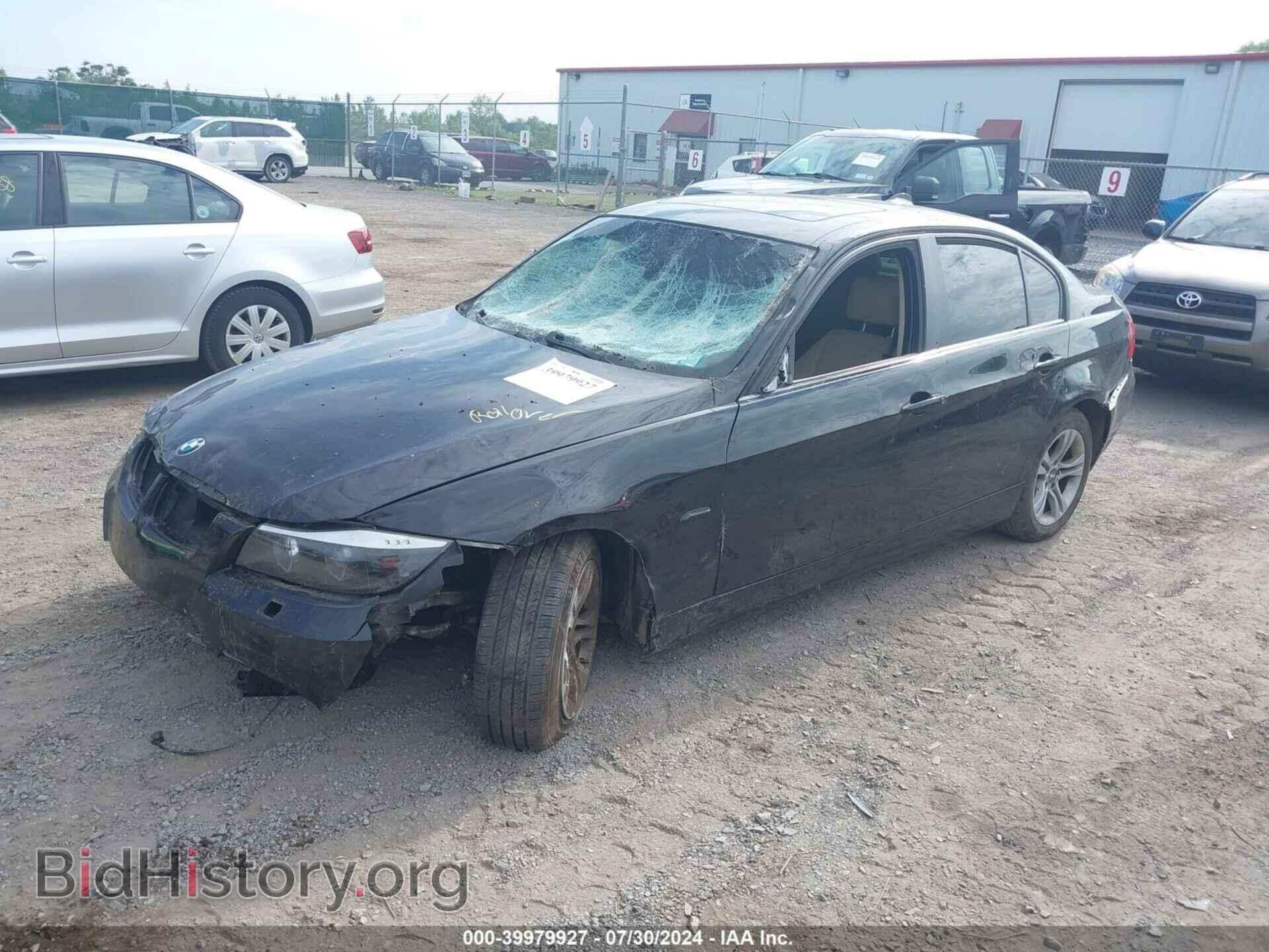 2008 BMW 328I - VIN: WBAVC53508F008915 - Фото 2