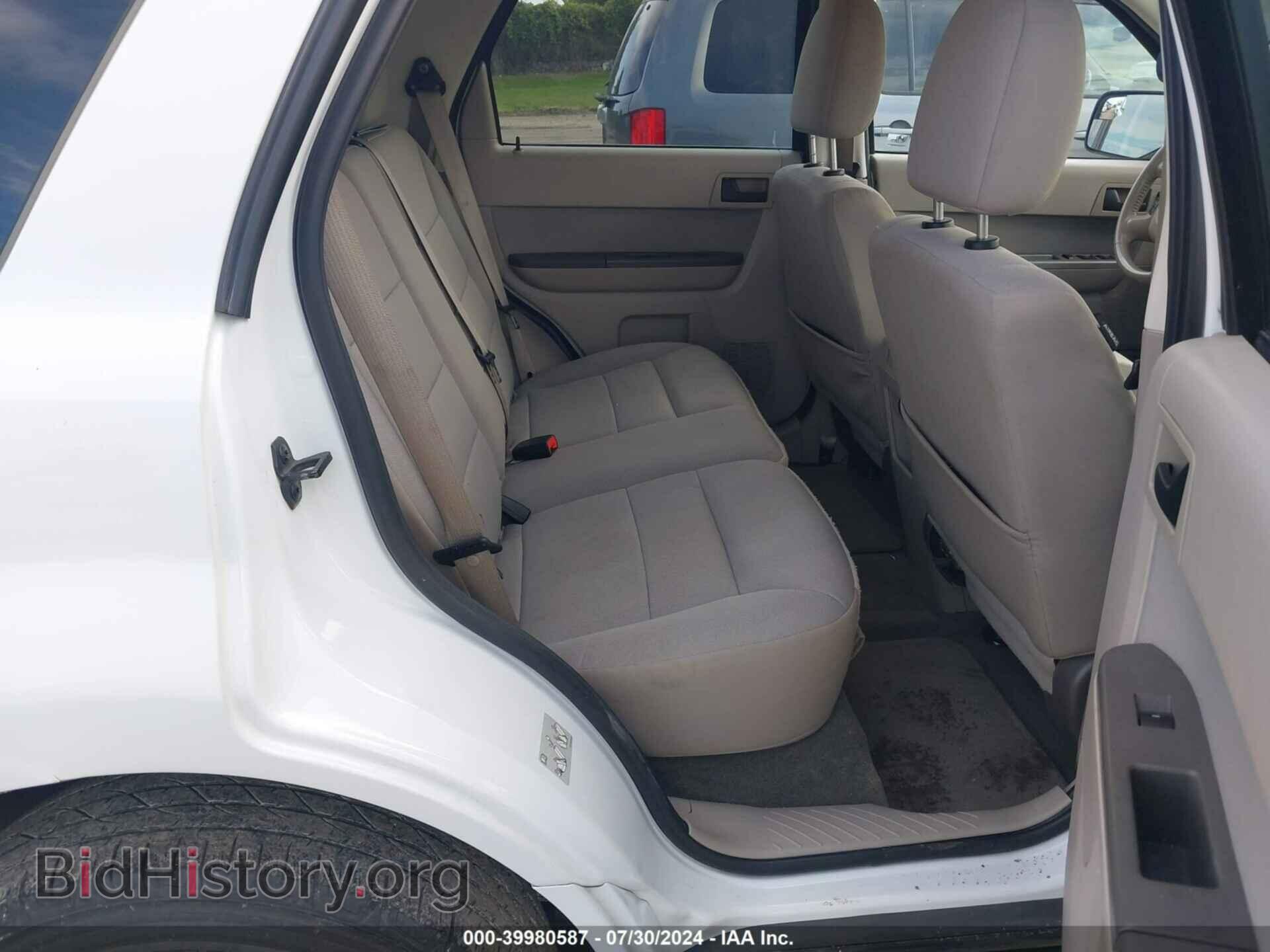 2011 FORD ESCAPE - VIN: 1FMCU9D79BKB25983 - Фото 8