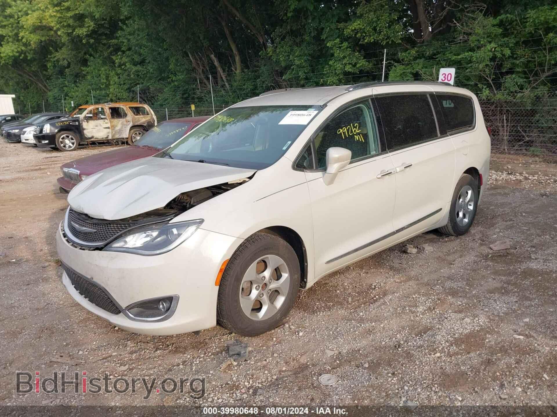 2017 CHRYSLER PACIFICA - VIN: 2C4RC1EG8HR579072 - Фото 2
