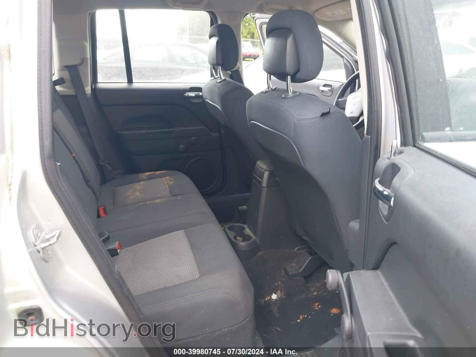 2010 JEEP COMPASS - VIN: 1J4NF4FB6AD596109 - Фото 8