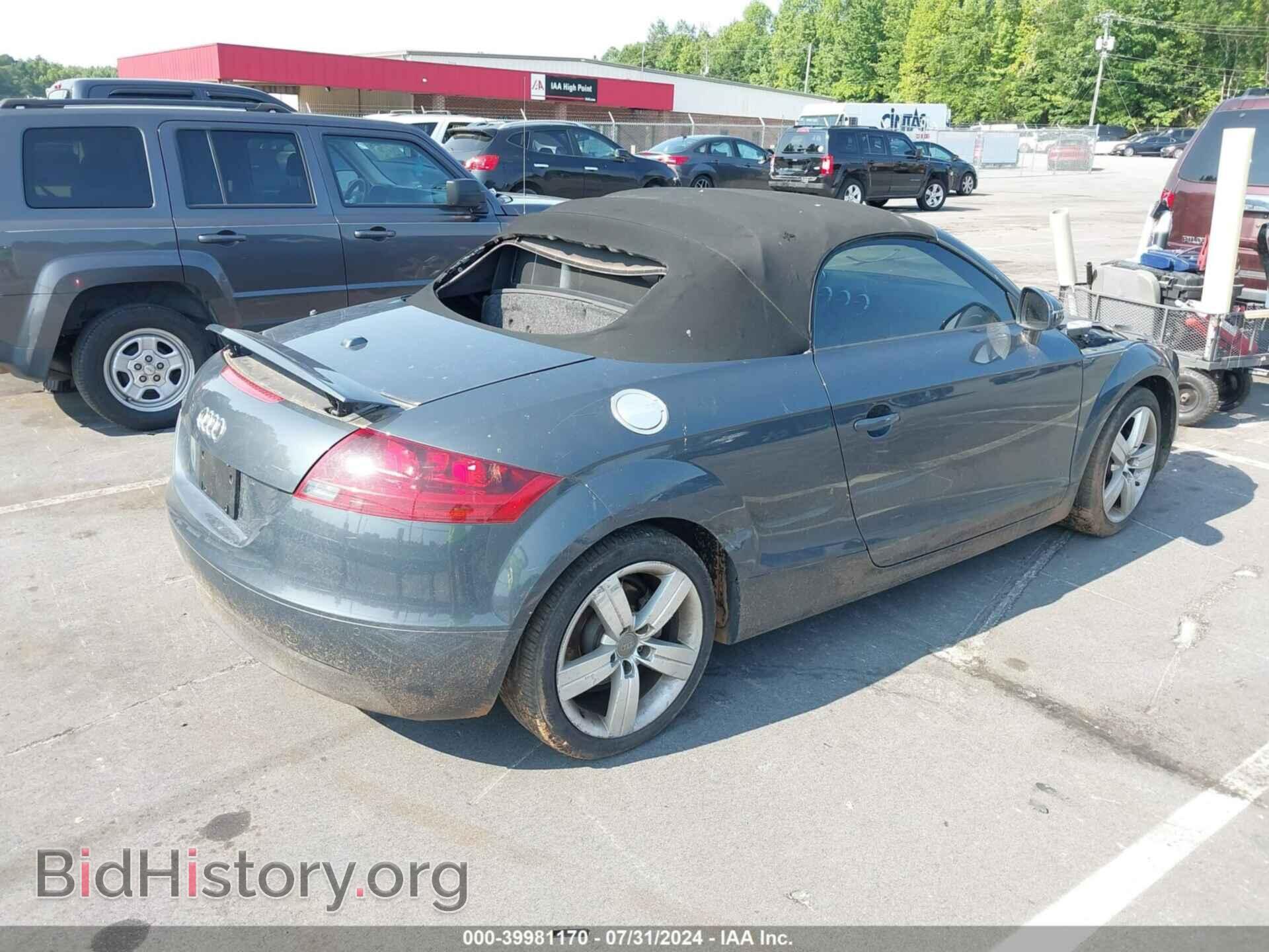 2009 AUDI TT - VIN: TRUYF38J891024558 - Фото 4