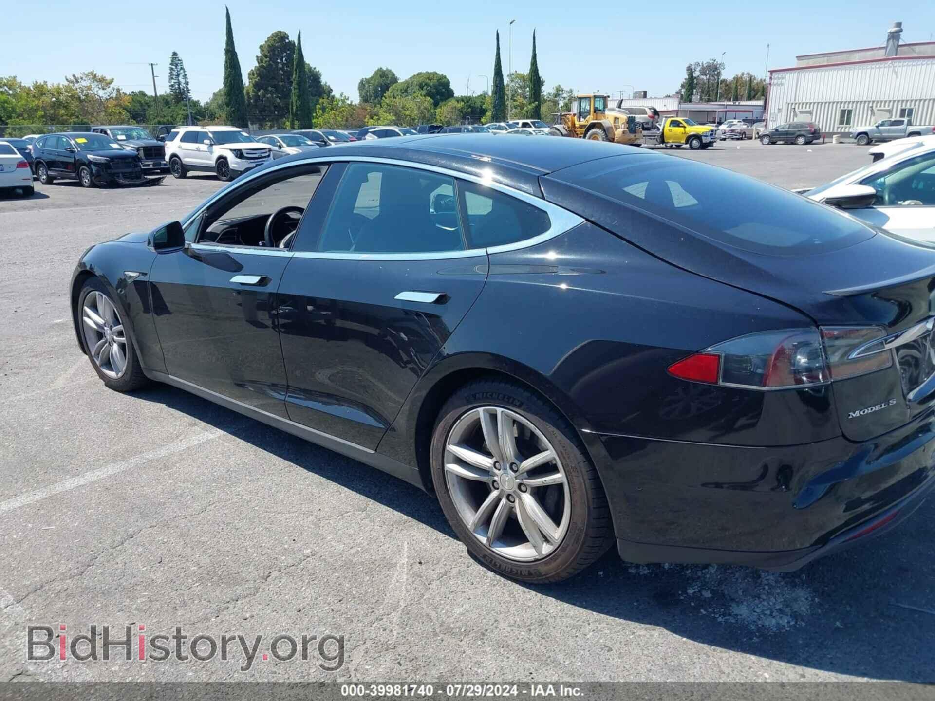2015 TESLA MODEL S - VIN: 5YJSA1S22FF087615 - Фото 14