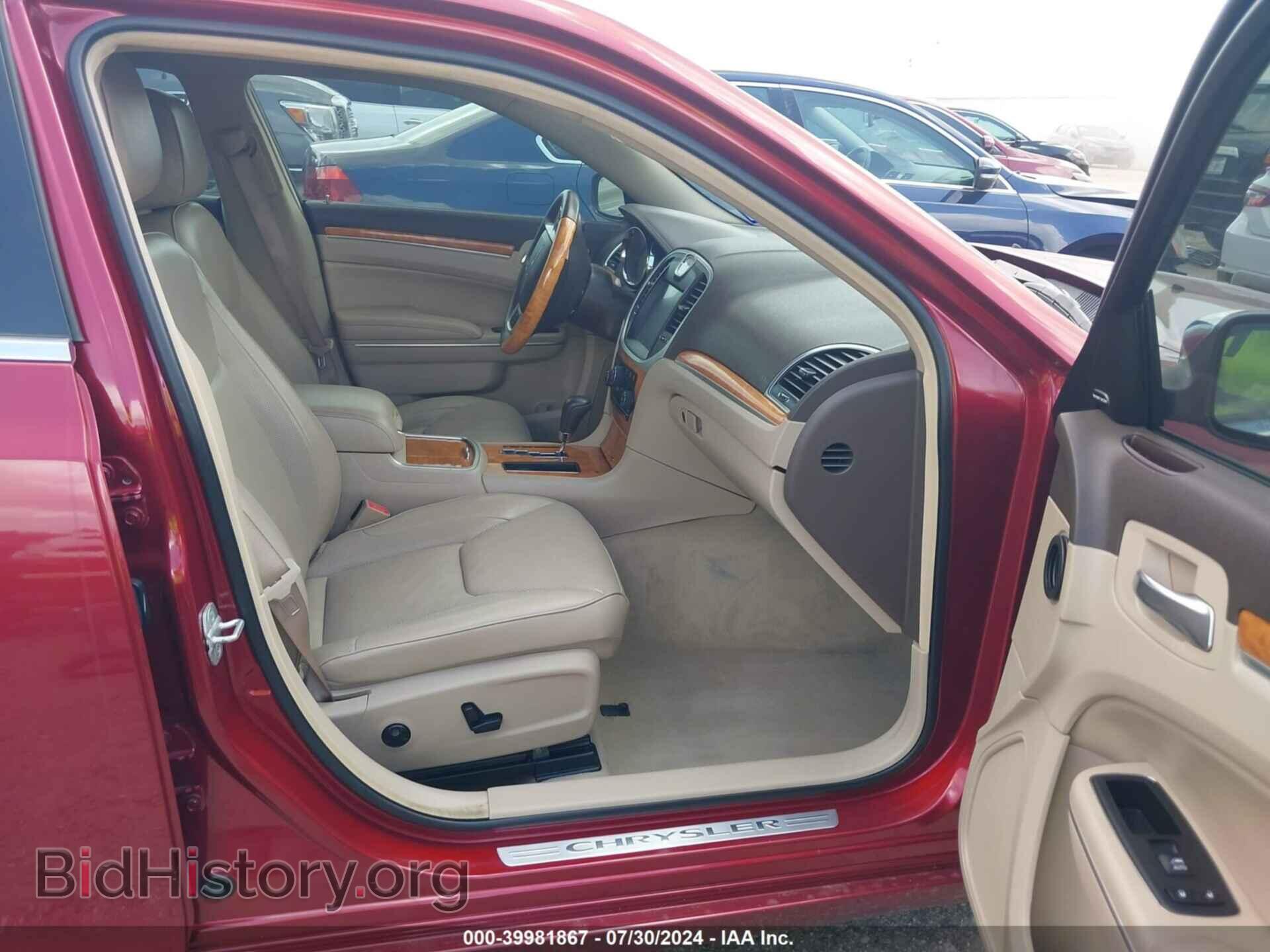 2012 CHRYSLER 300C - VIN: 2C3CCAET4CH273850 - Фото 5